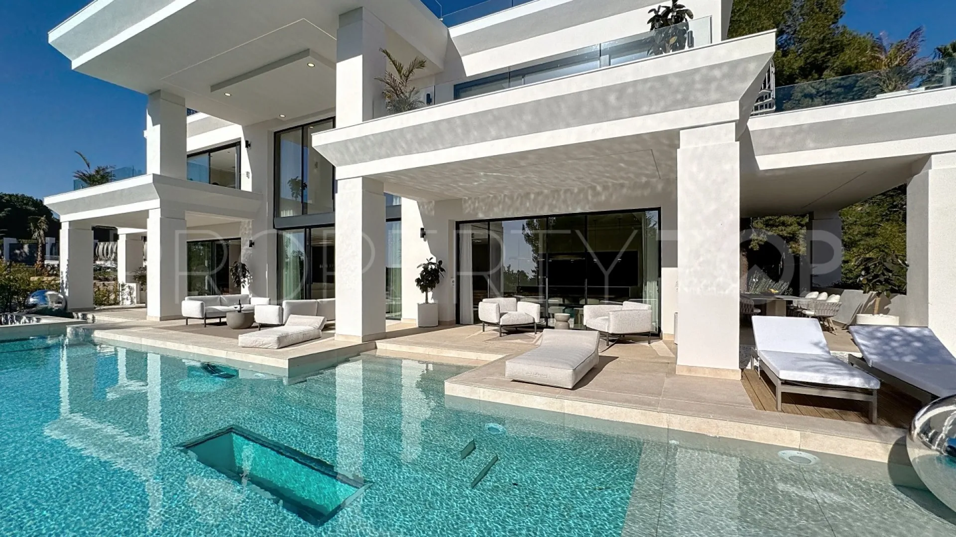 Sierra Blanca, villa con 7 dormitorios en venta