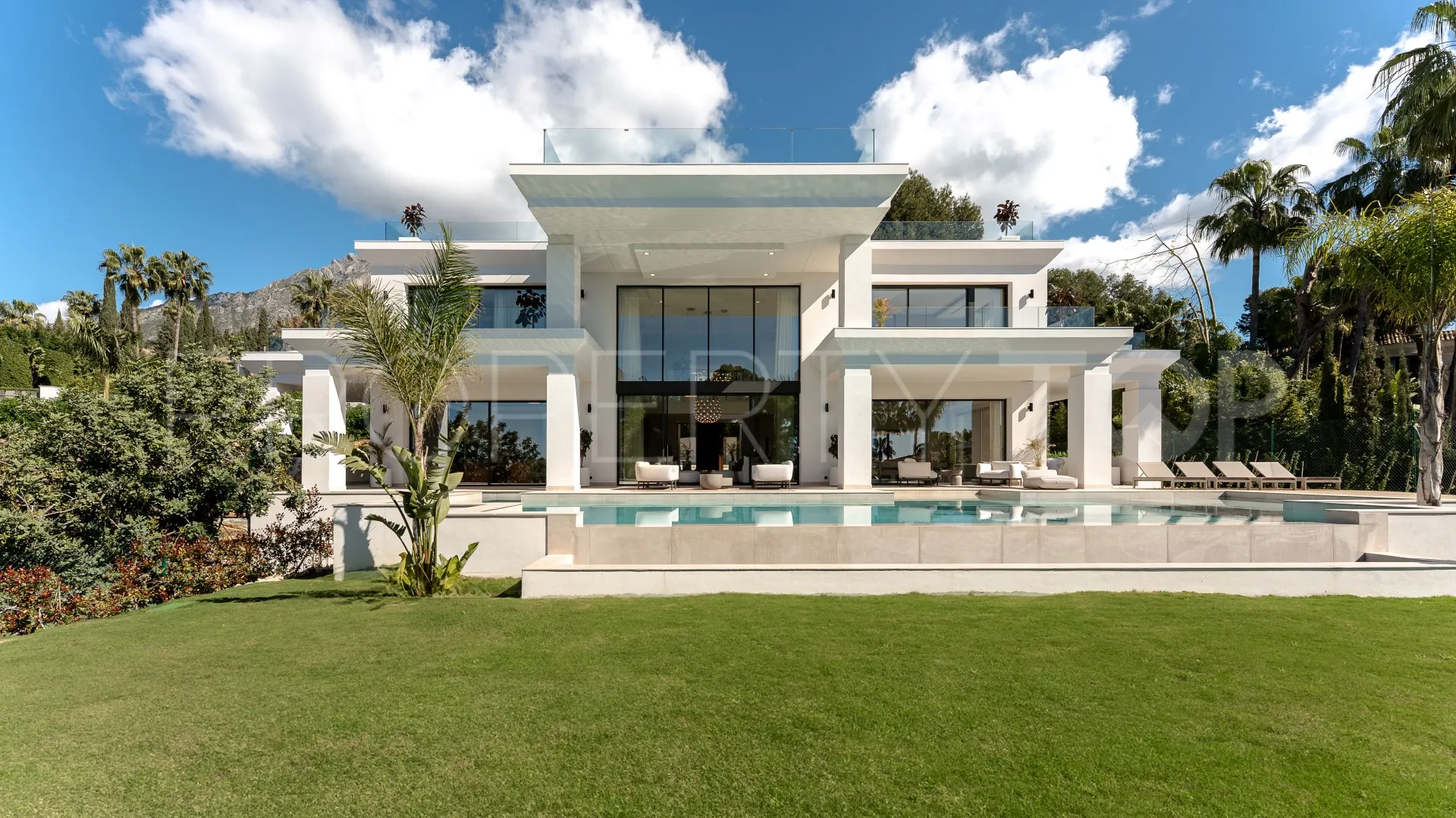 Sierra Blanca, villa con 7 dormitorios en venta