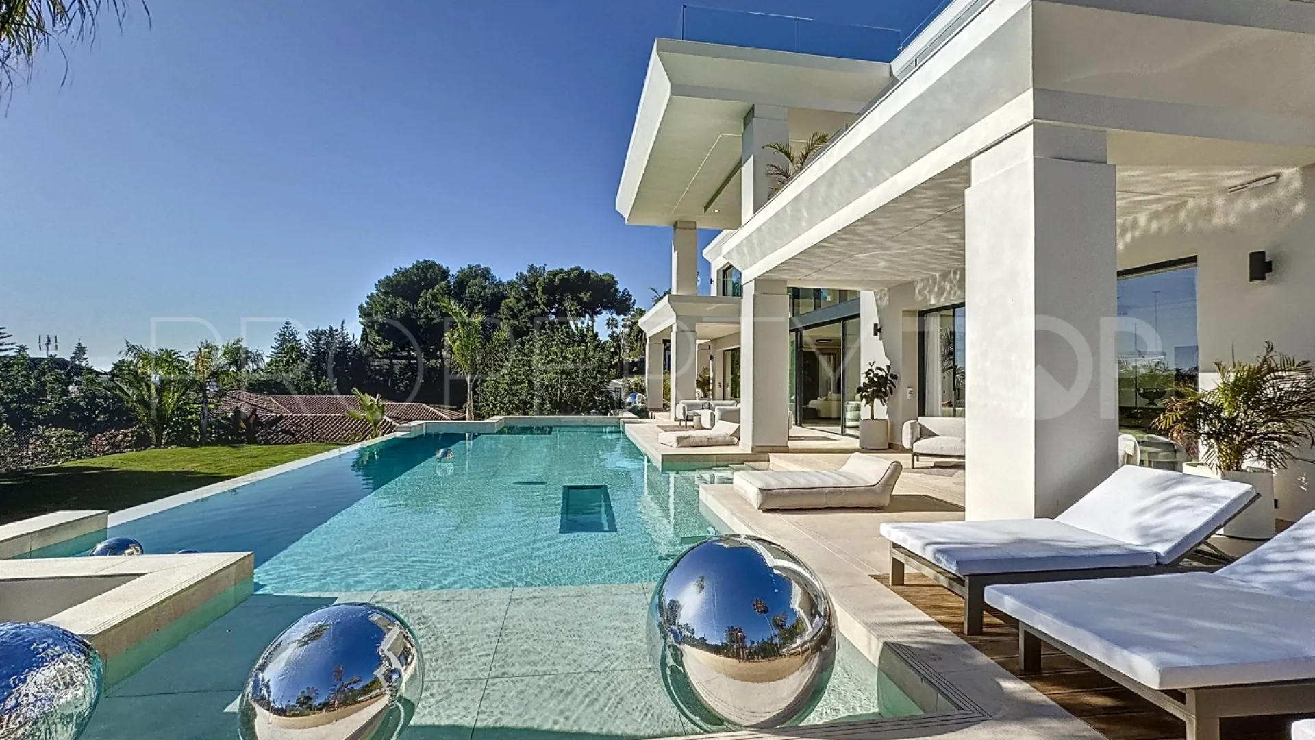Sierra Blanca, villa con 7 dormitorios en venta