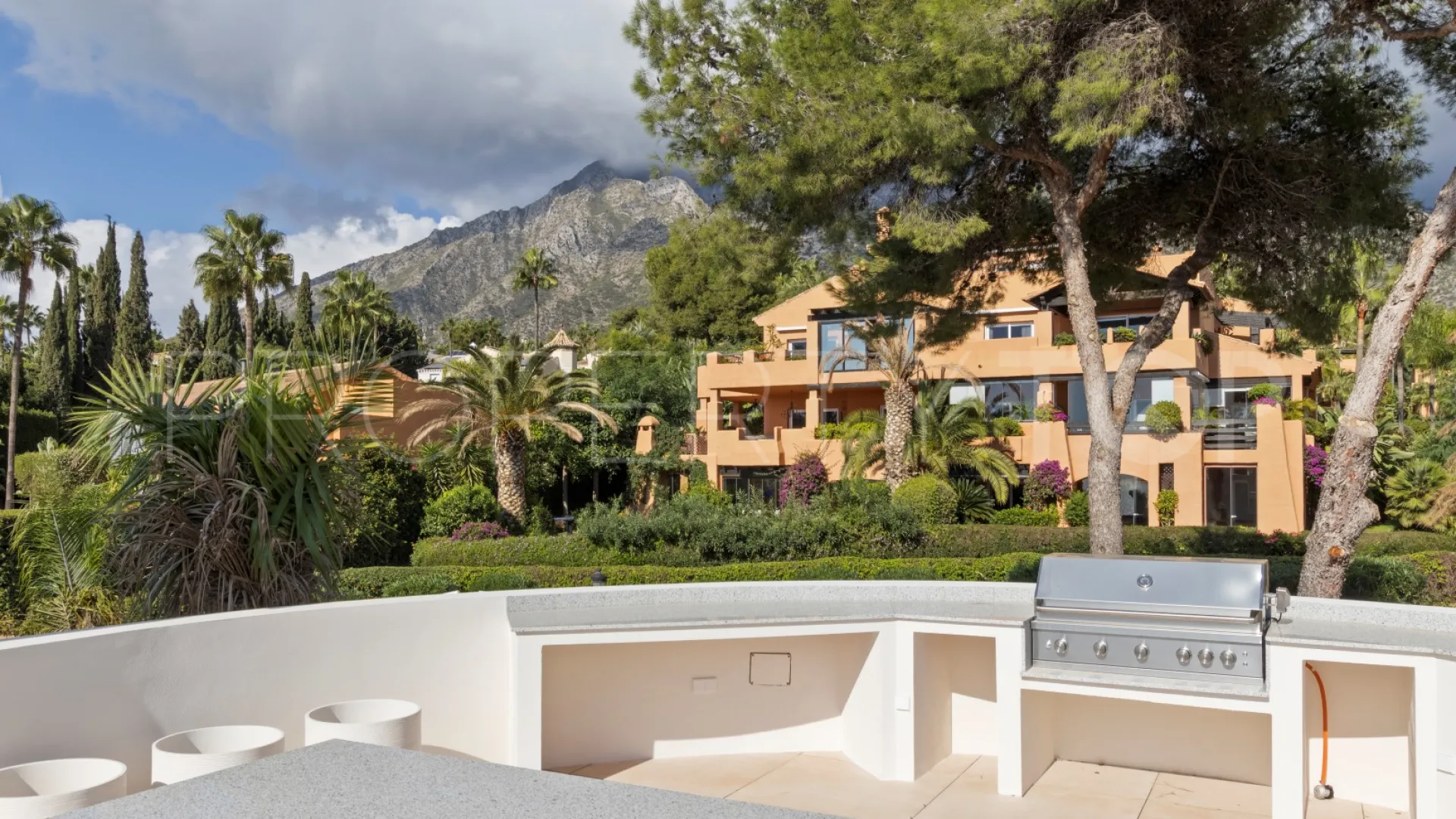 Sierra Blanca, villa con 7 dormitorios en venta