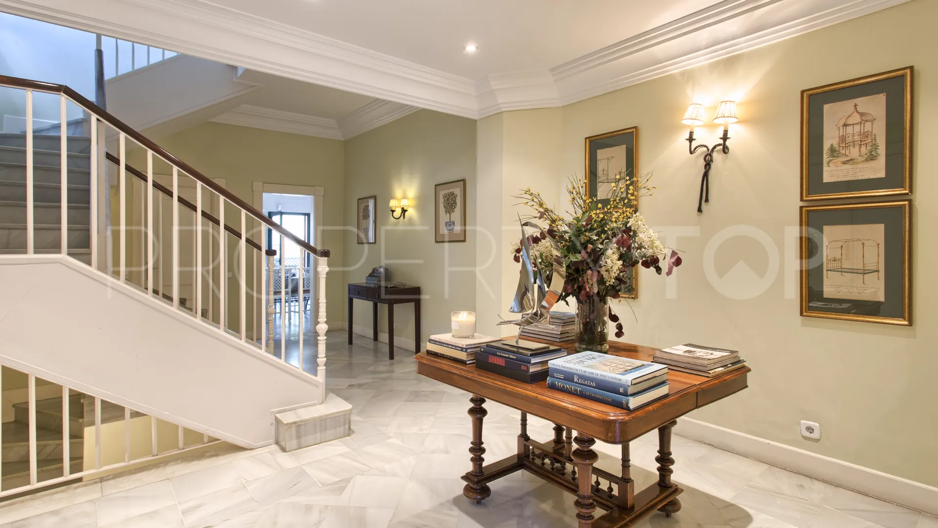 Altos de Puente Romano 5 bedrooms villa for sale