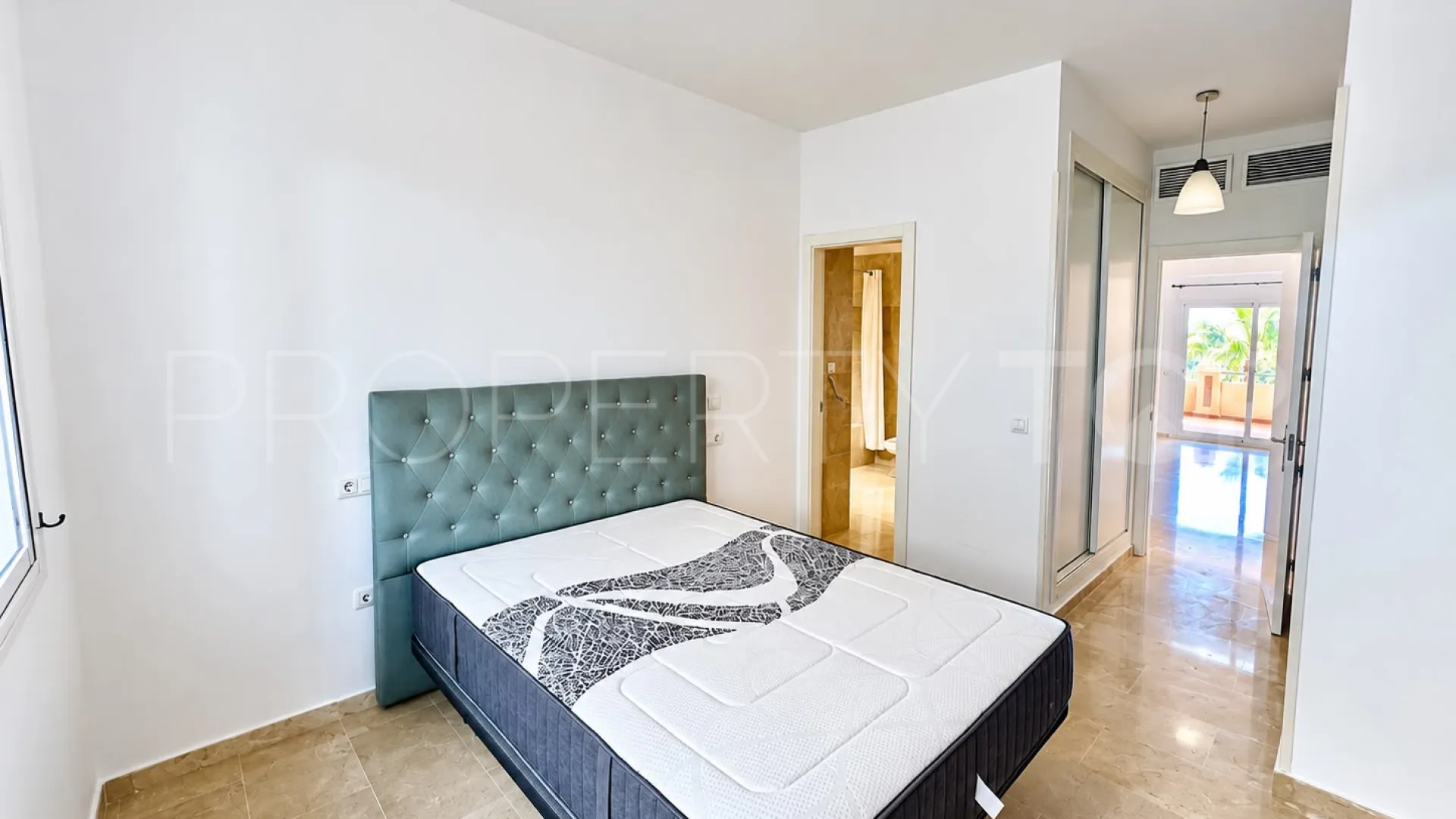 Comprar apartamento en Elviria de 2 dormitorios