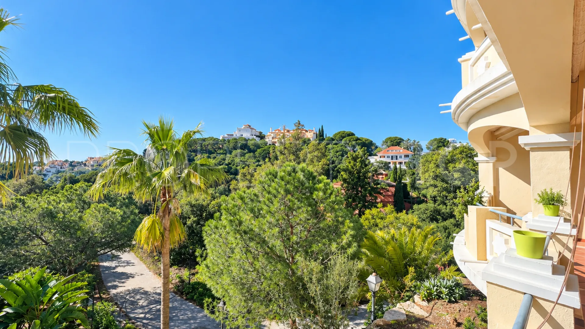 Comprar apartamento en Elviria de 2 dormitorios