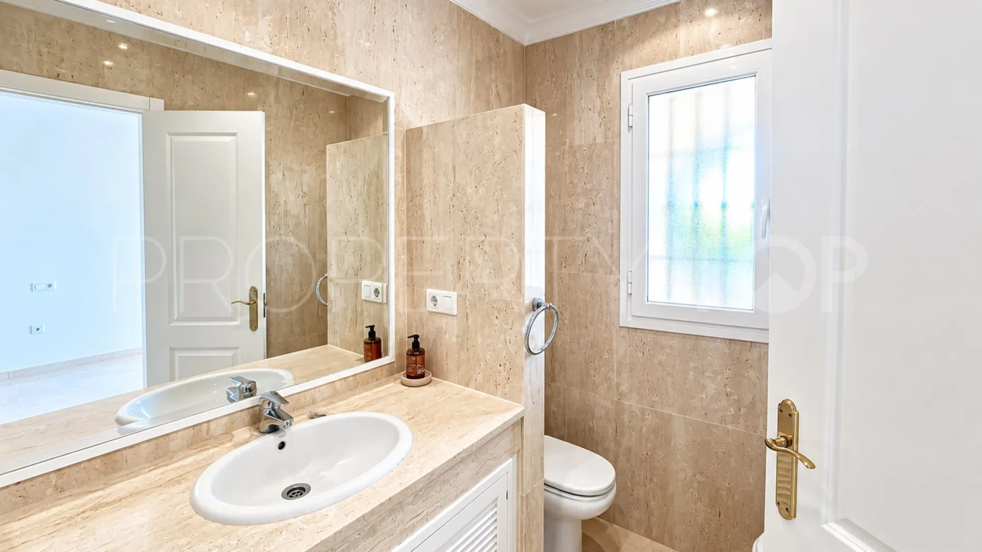 Comprar apartamento en Elviria de 2 dormitorios