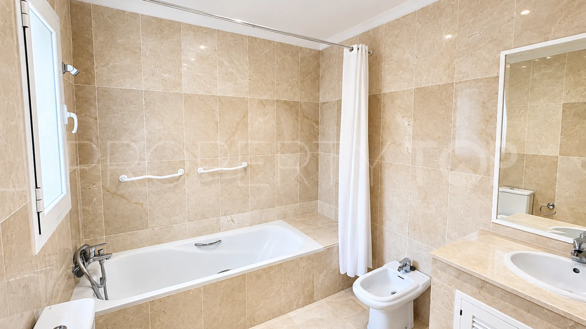 Comprar apartamento en Elviria de 2 dormitorios
