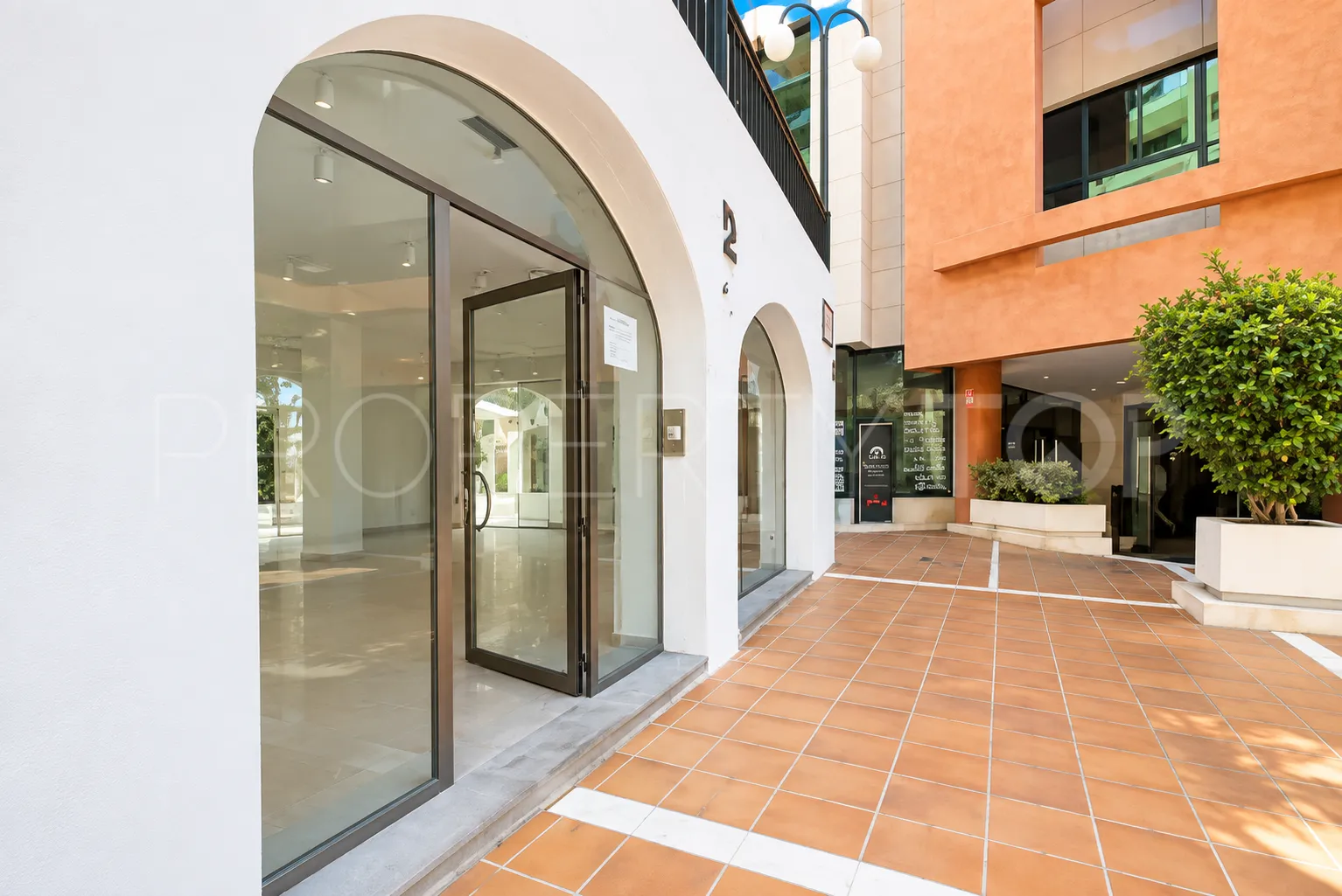 Comprar local comercial en Marbella Centro