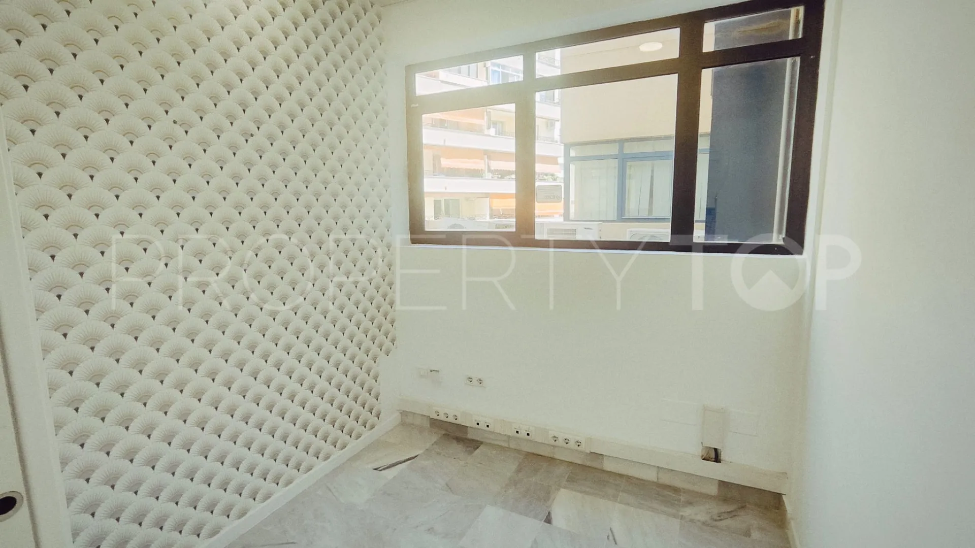 Office for sale in Marbella Centro