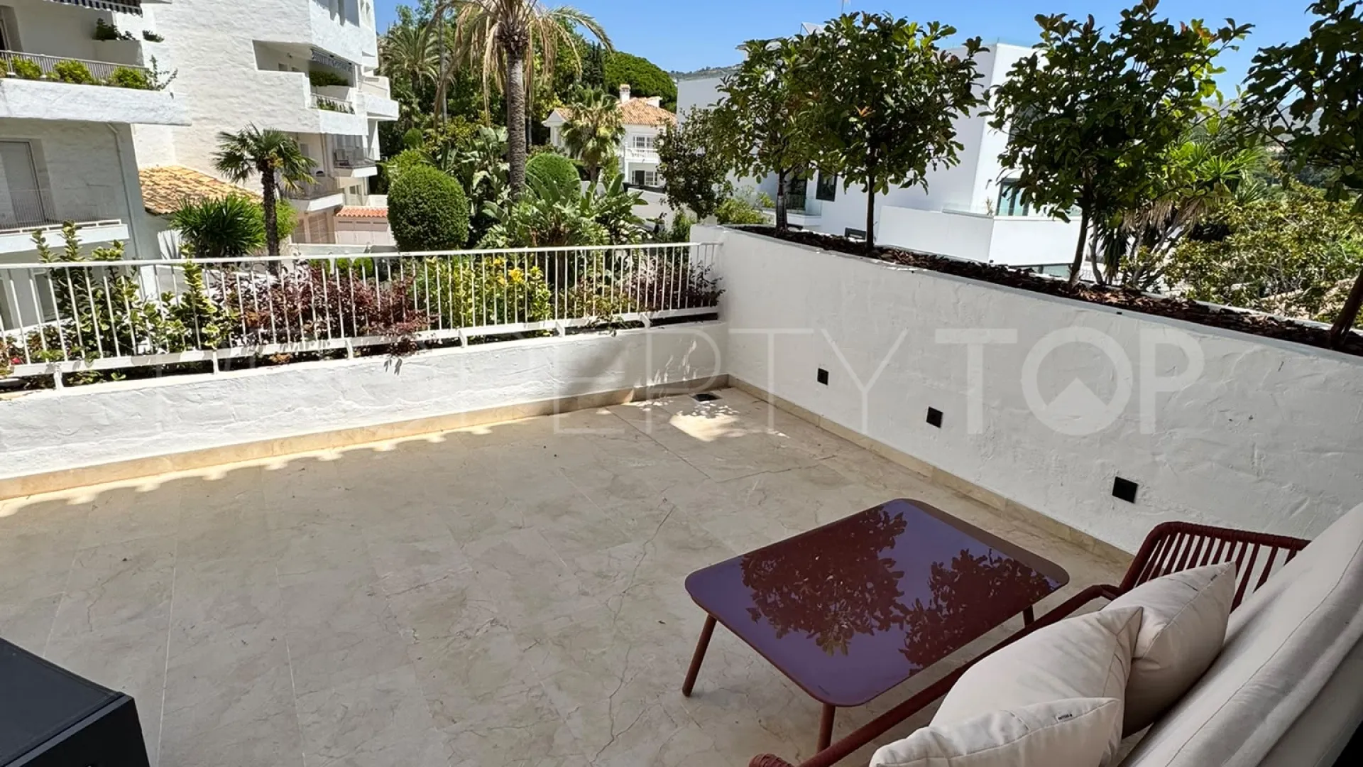 3 bedrooms Rio Real duplex for sale