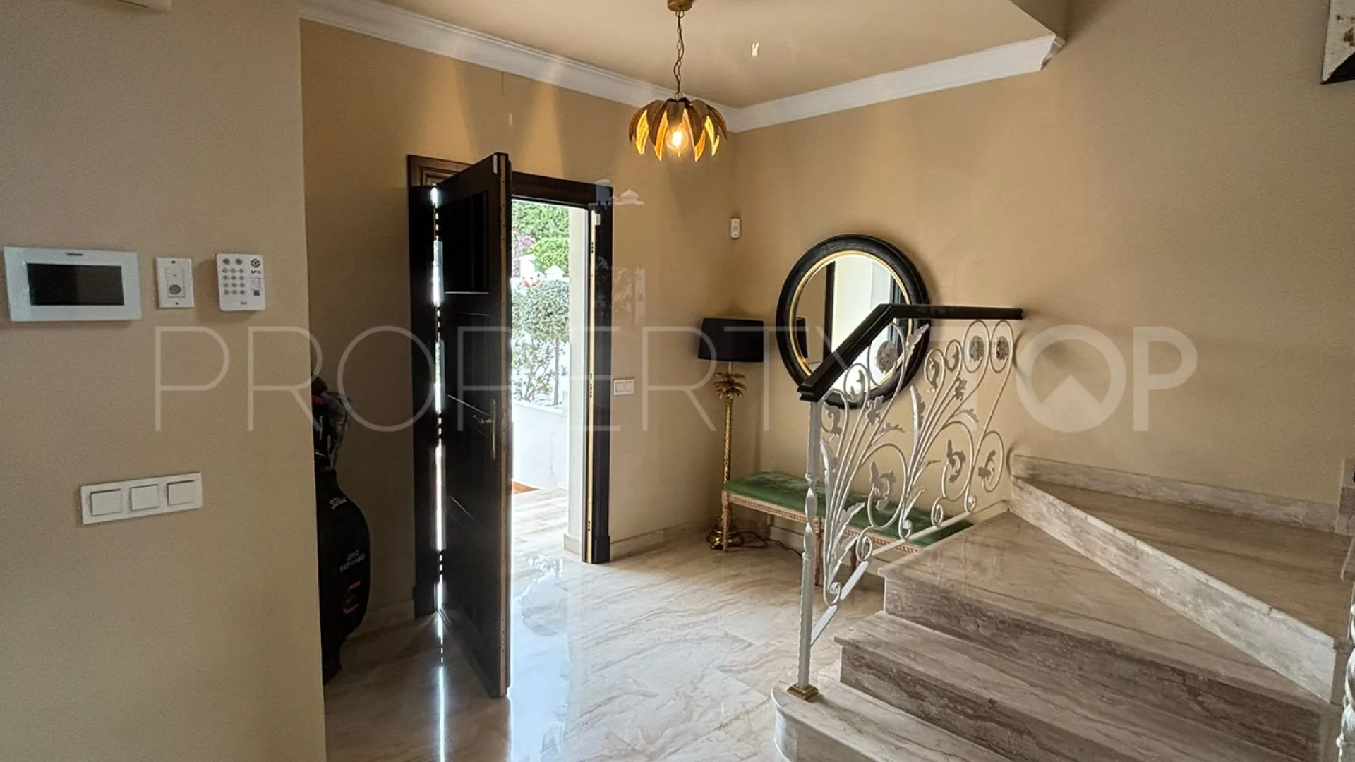 For sale Guadalmina Alta villa with 4 bedrooms