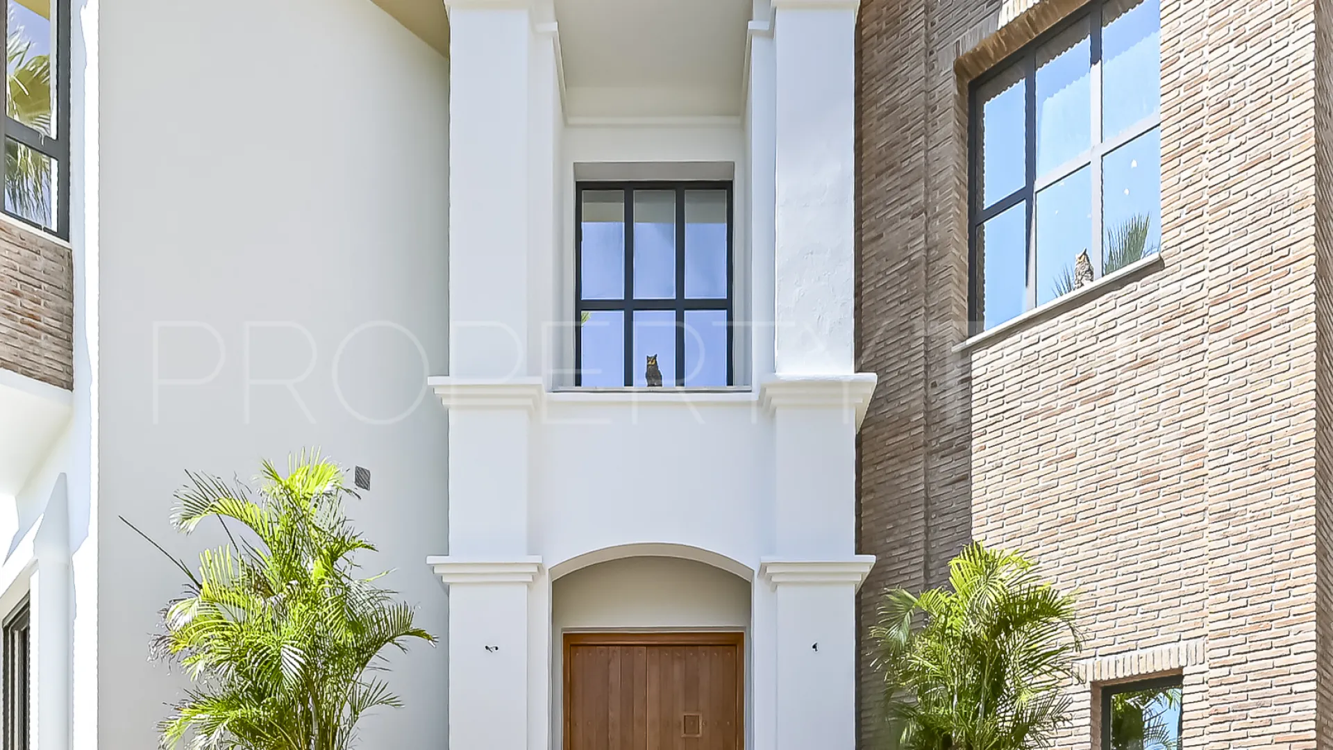 Los Arqueros villa for sale