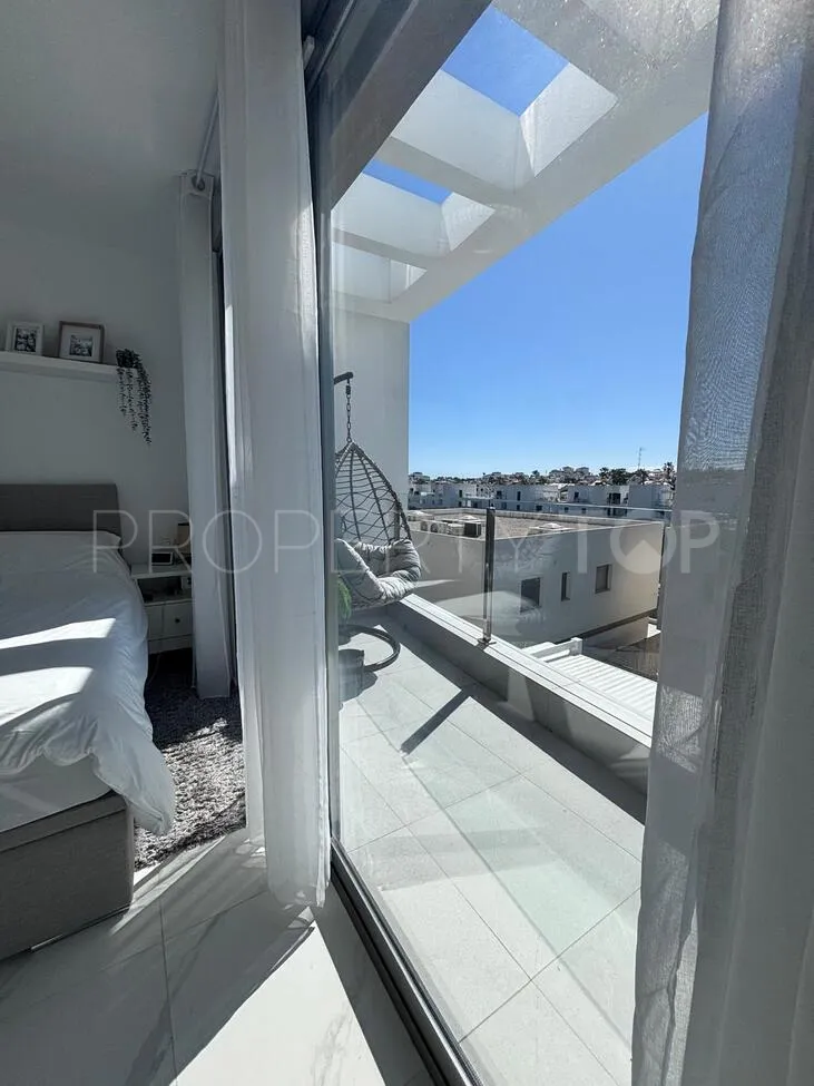 For sale Villamartin villa with 5 bedrooms