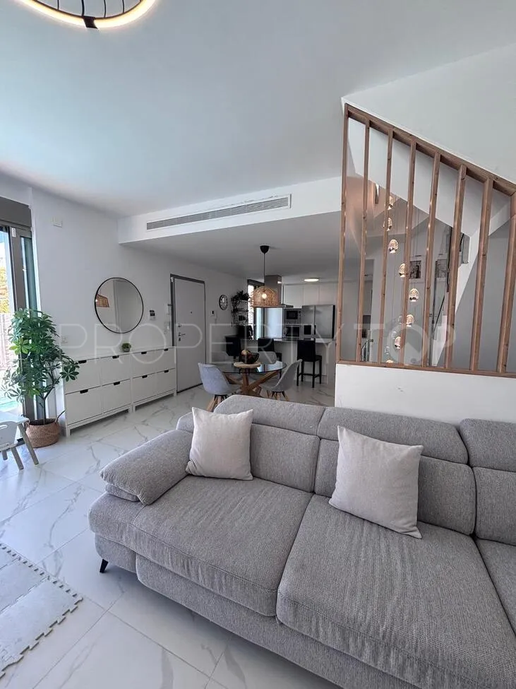 For sale Villamartin villa with 5 bedrooms