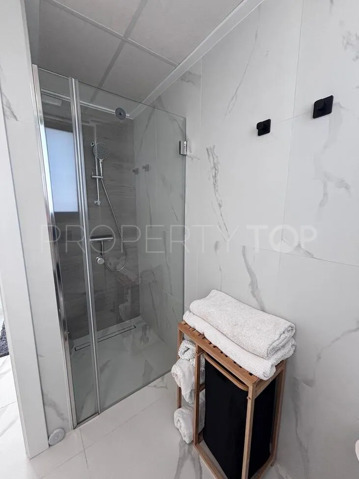 For sale Villamartin villa with 5 bedrooms