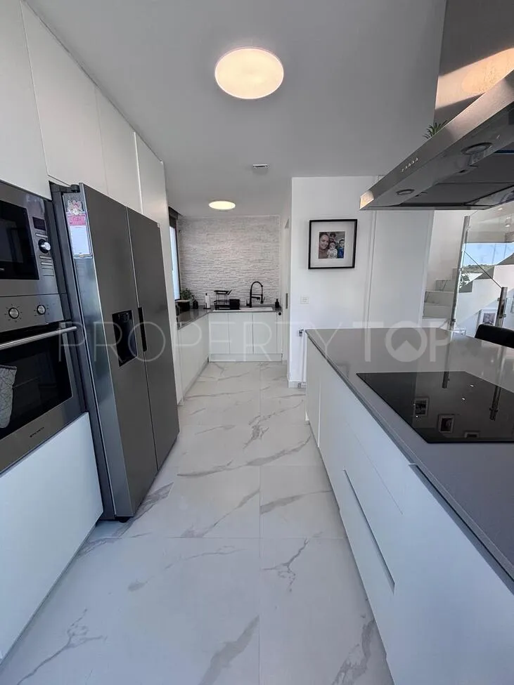 For sale Villamartin villa with 5 bedrooms