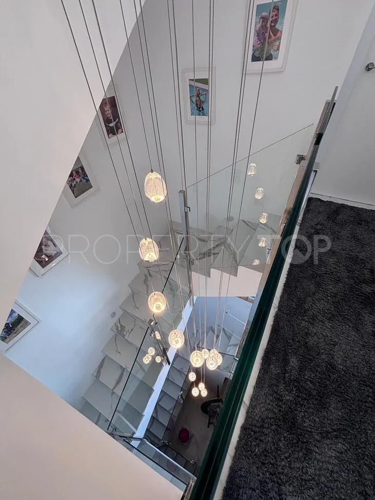 For sale Villamartin villa with 5 bedrooms