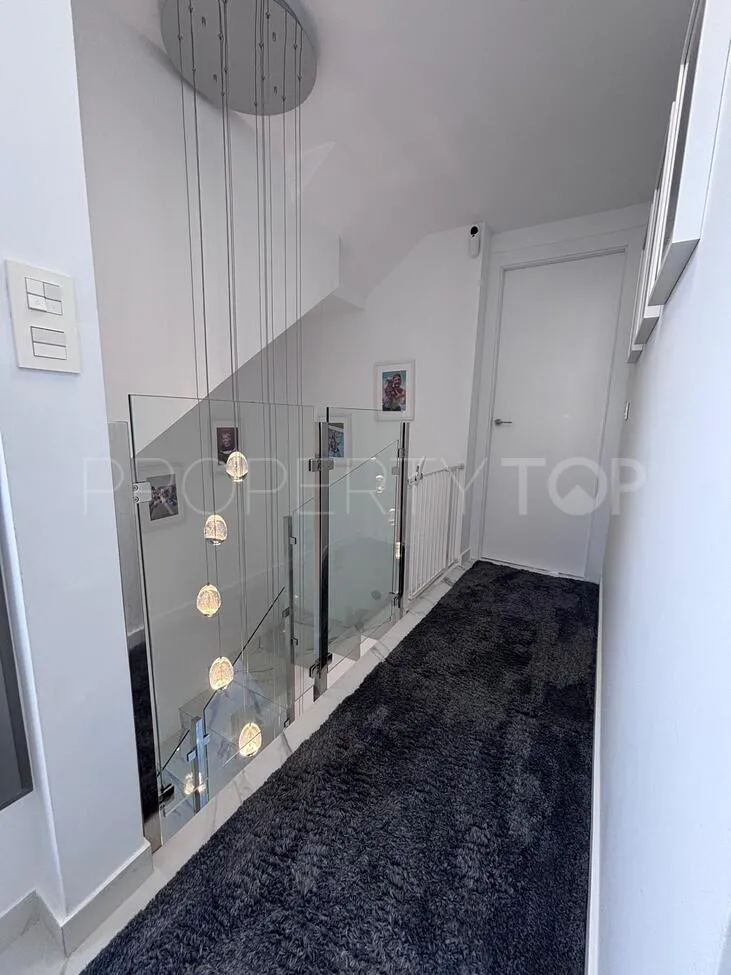 For sale Villamartin villa with 5 bedrooms