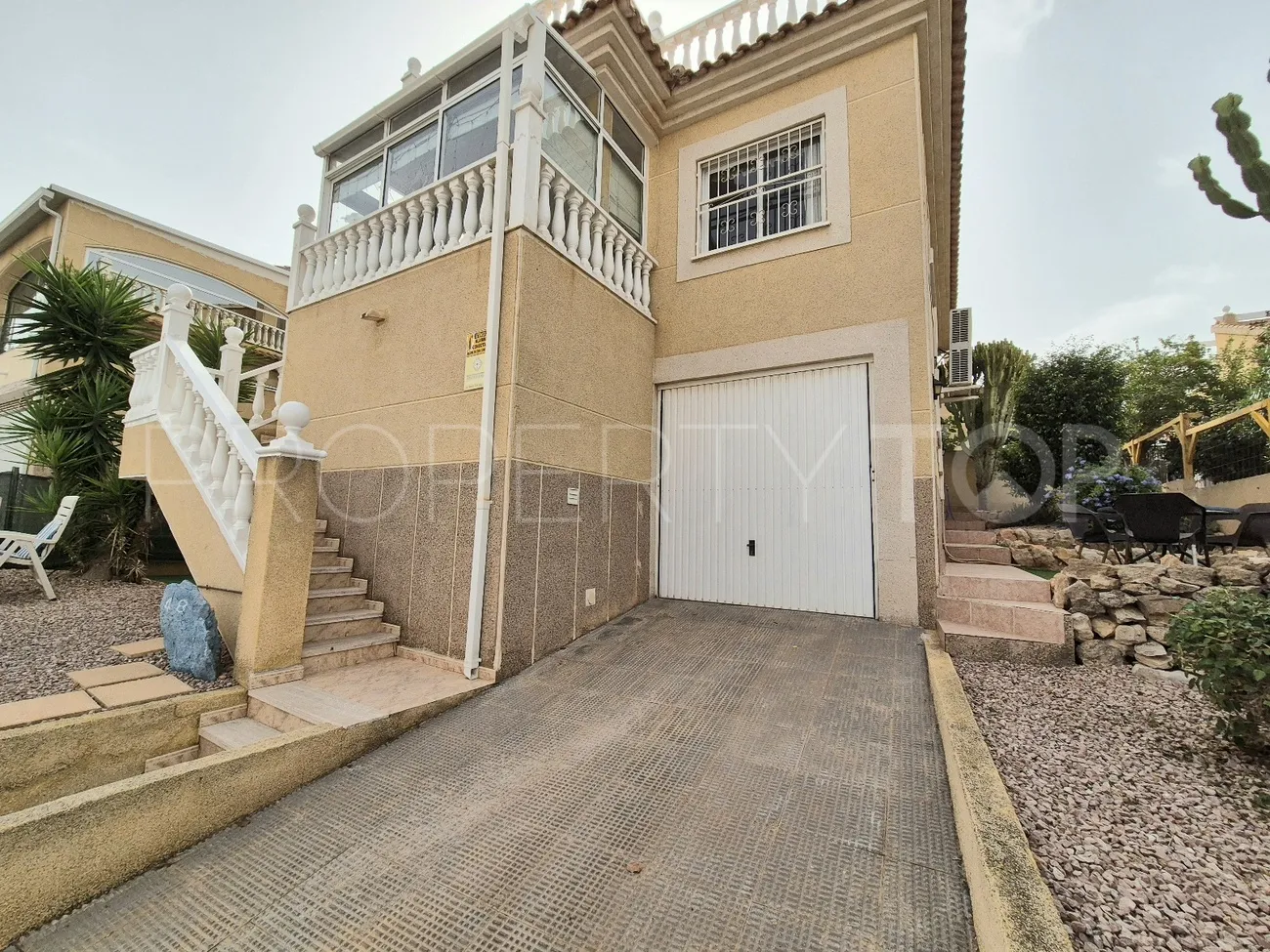 For sale villa in Los Altos de Marbella