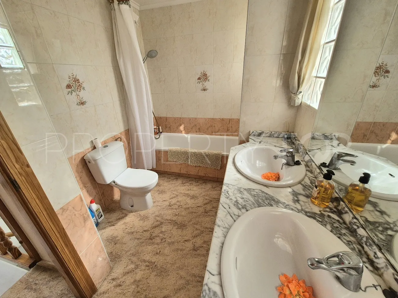 For sale villa in Los Altos de Marbella