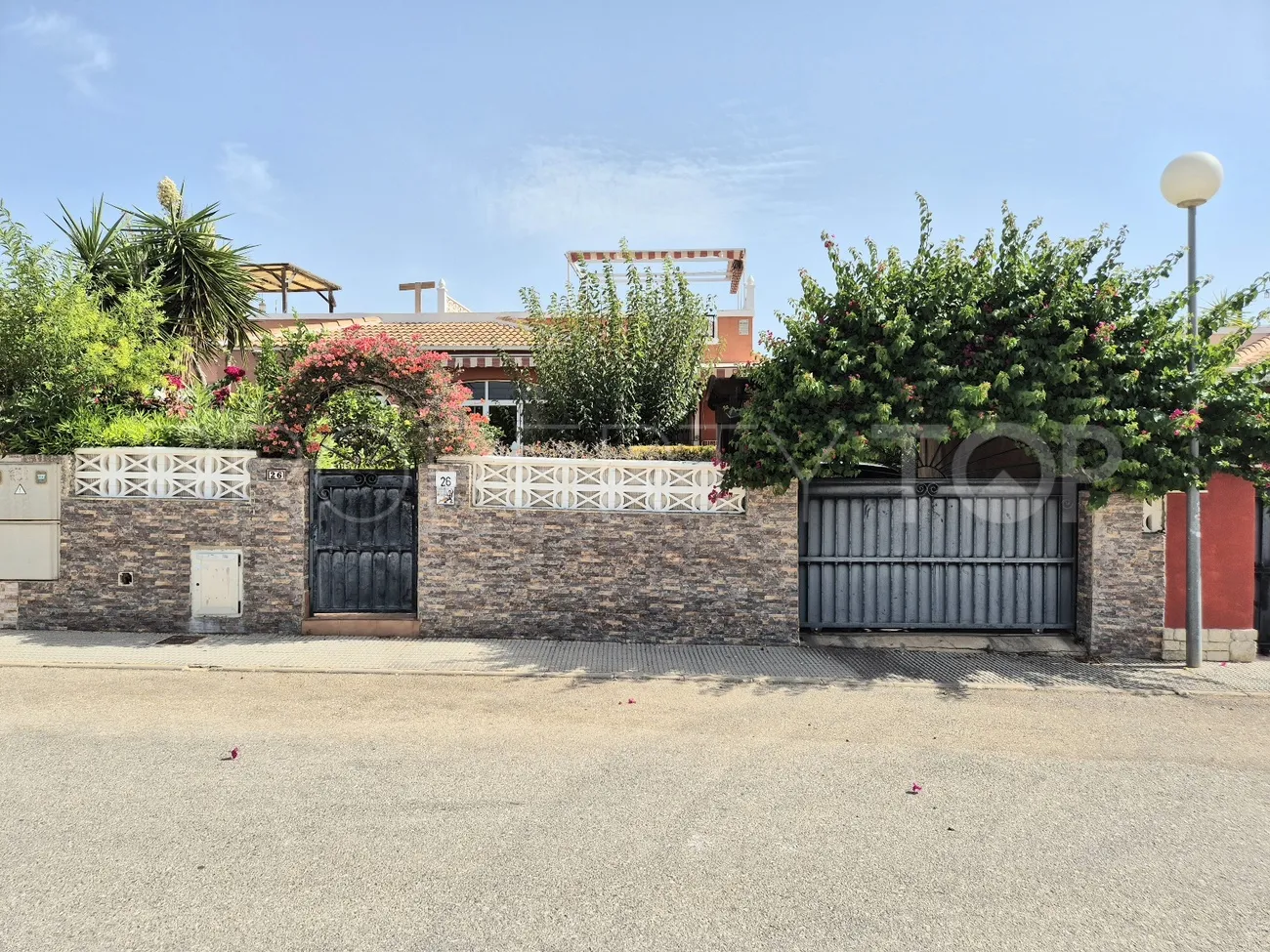 For sale town house in Los Montesinos with 3 bedrooms