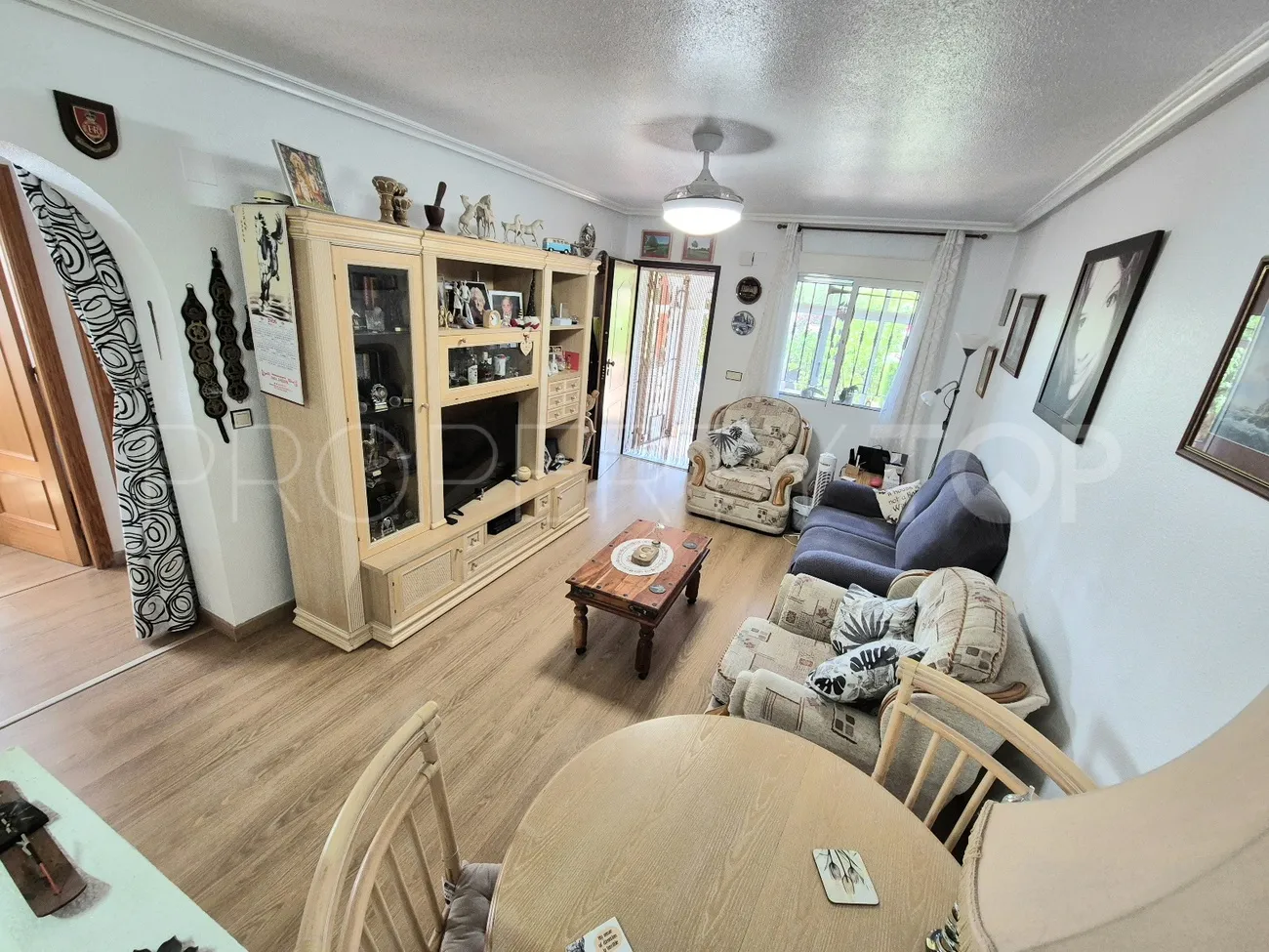 For sale town house in Los Montesinos with 3 bedrooms