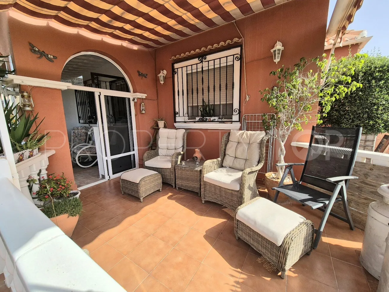 For sale town house in Los Montesinos with 3 bedrooms