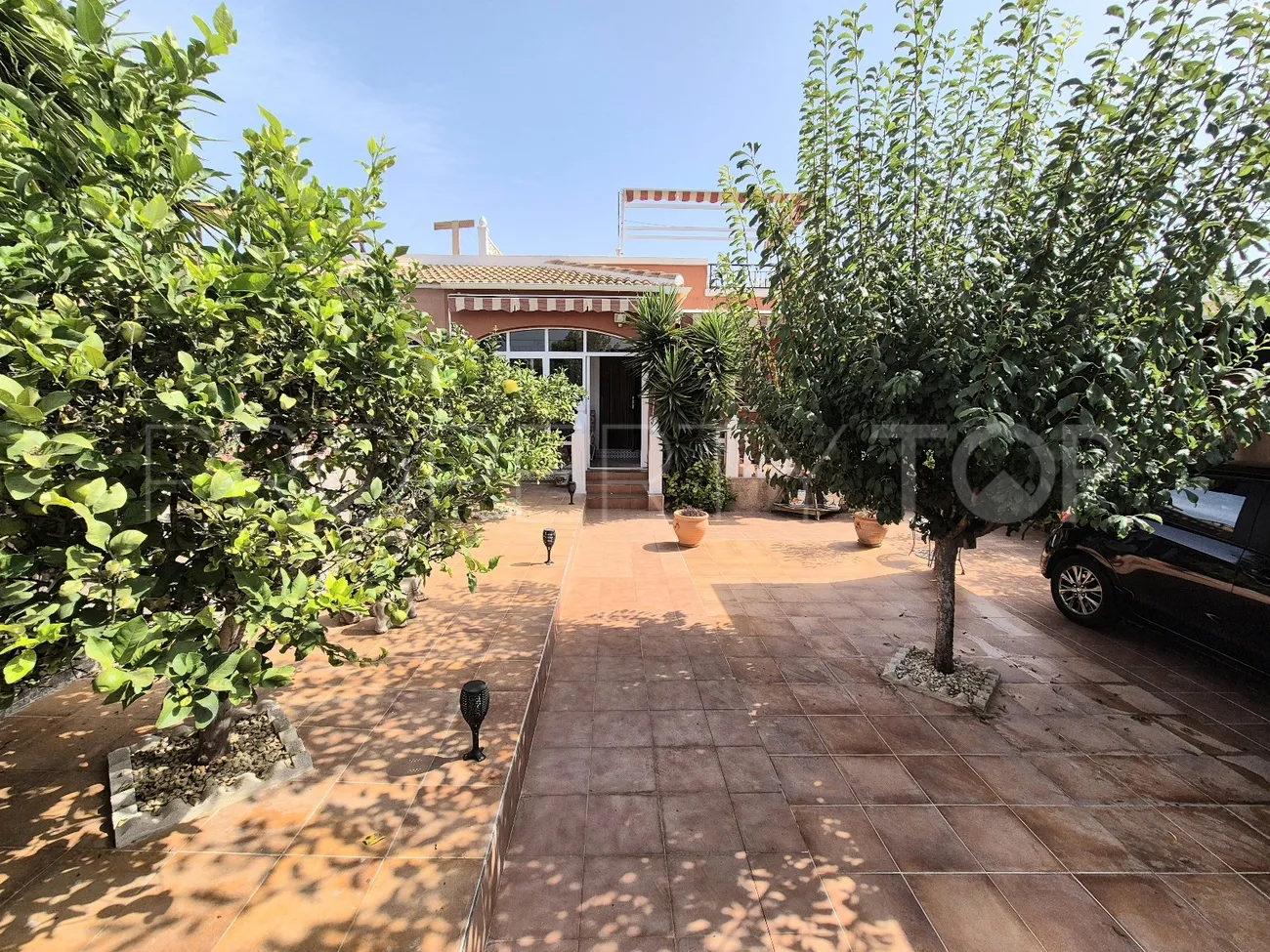 For sale town house in Los Montesinos with 3 bedrooms