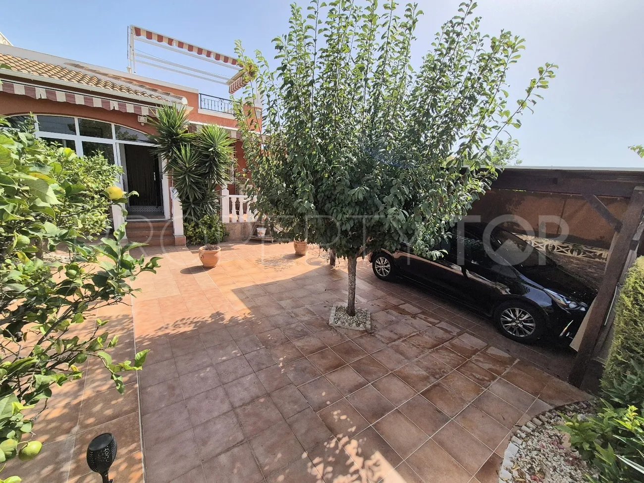 For sale town house in Los Montesinos with 3 bedrooms
