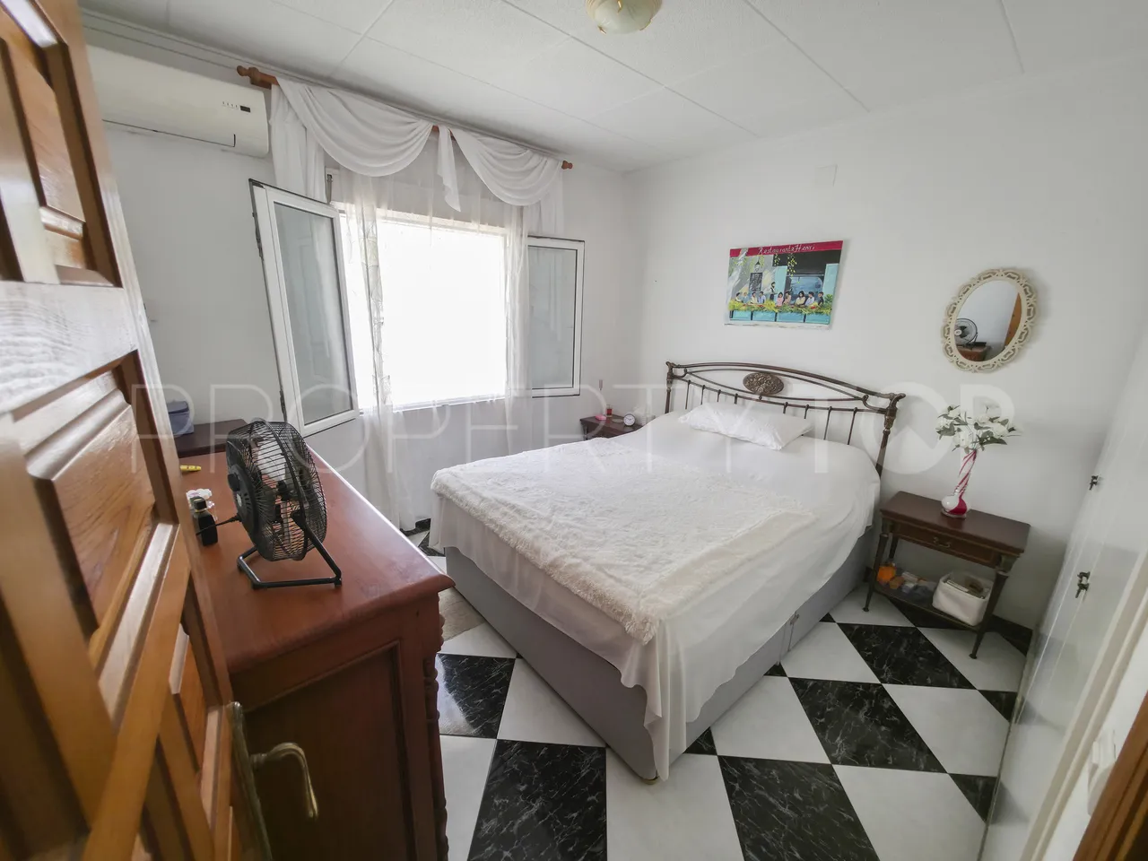 Comprar villa de 3 dormitorios en Torrevieja
