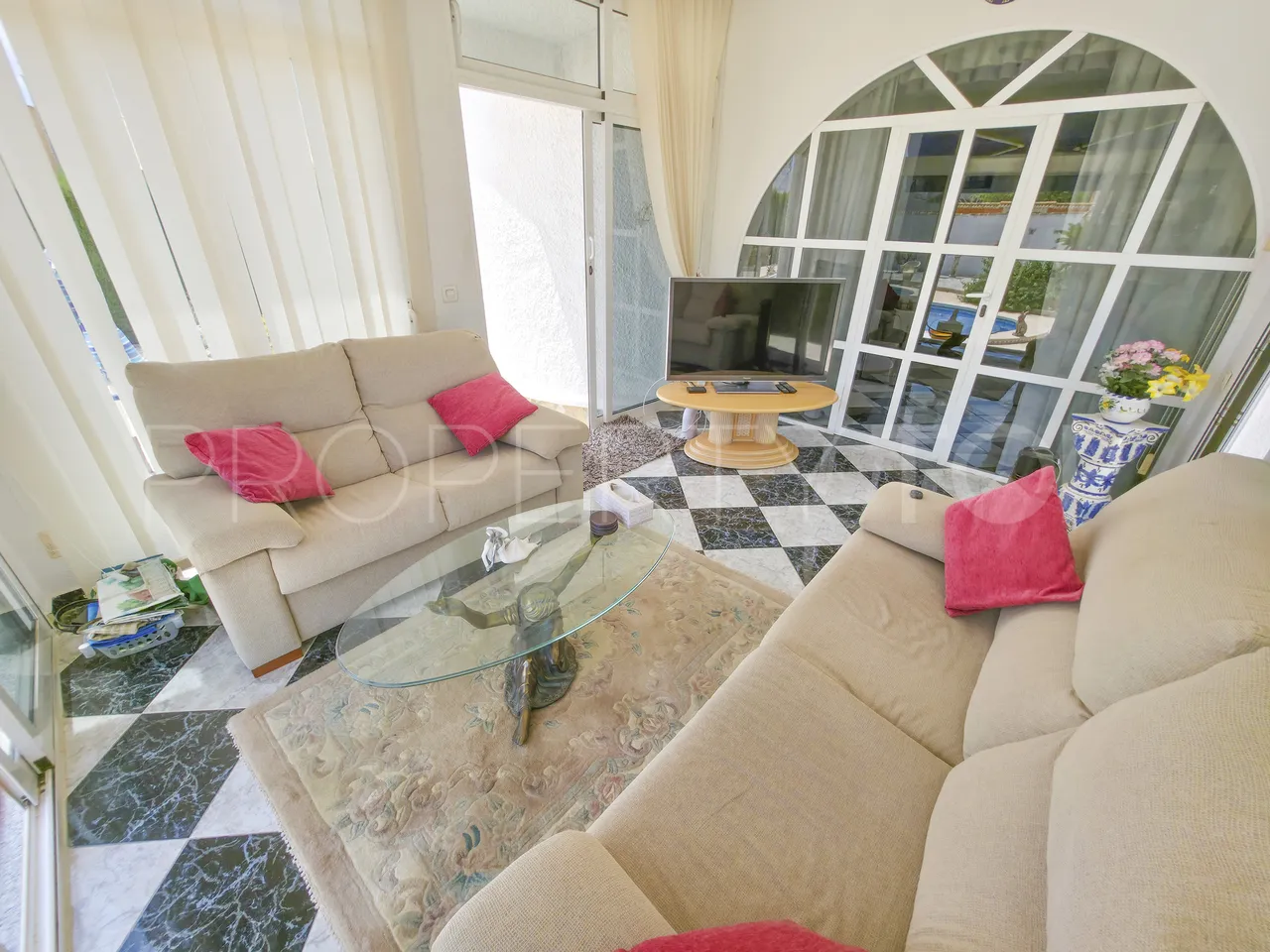 Comprar villa de 3 dormitorios en Torrevieja