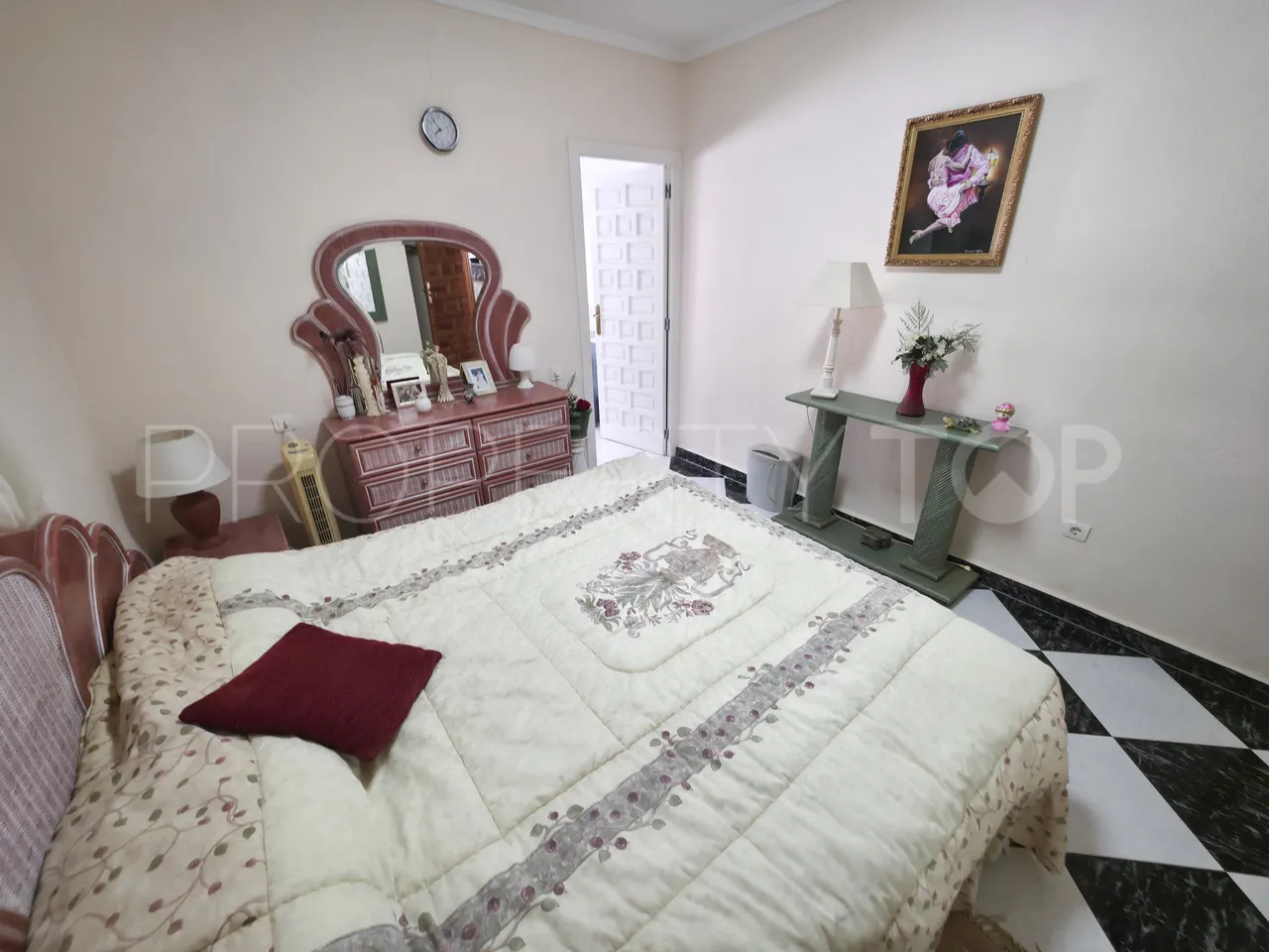 Comprar villa de 3 dormitorios en Torrevieja