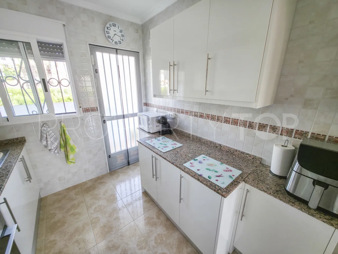 Comprar apartamento en Rioja con 2 dormitorios