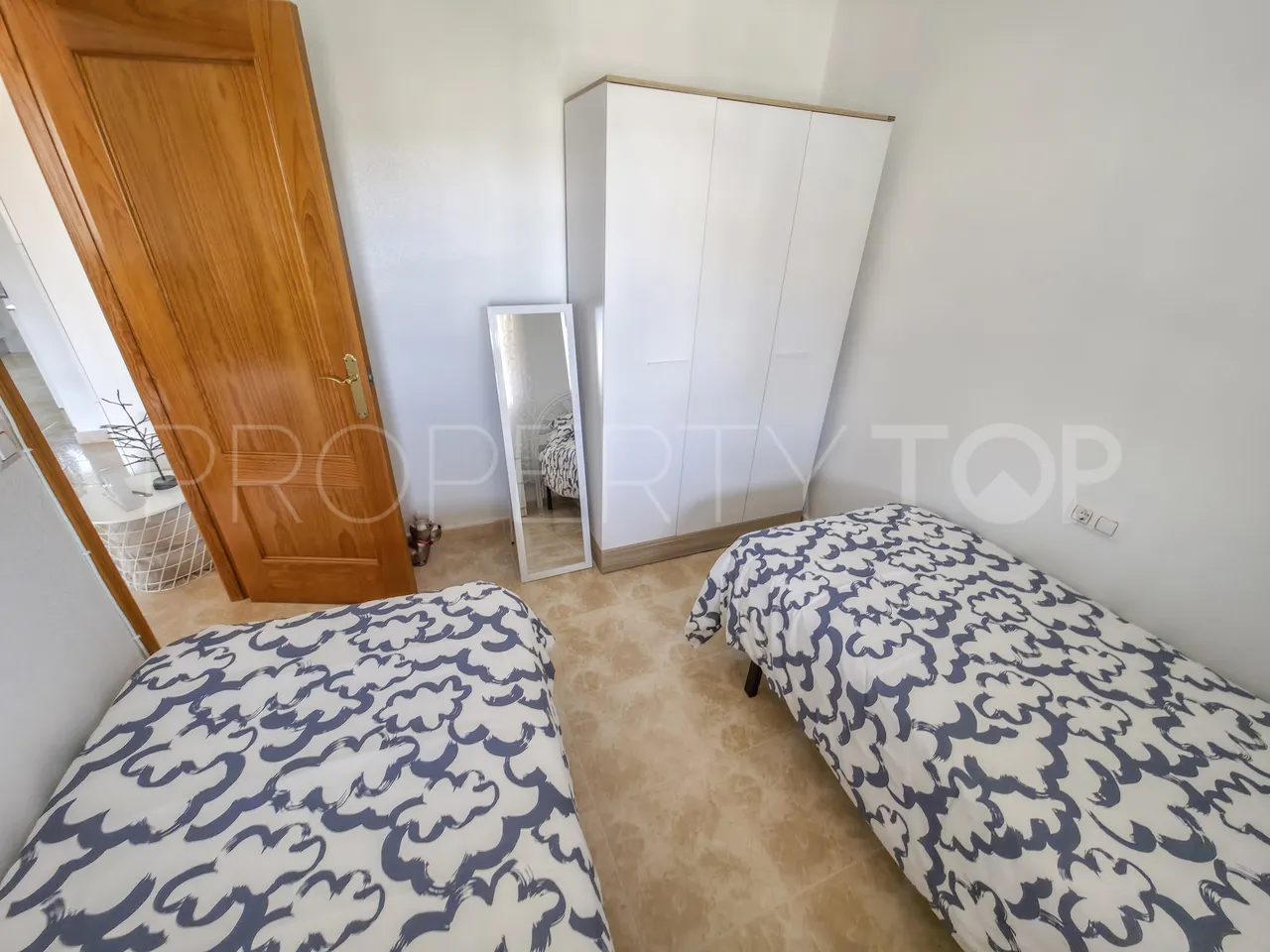Comprar apartamento en Rioja con 2 dormitorios