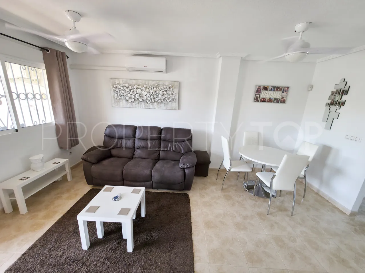 Comprar apartamento en Rioja con 2 dormitorios