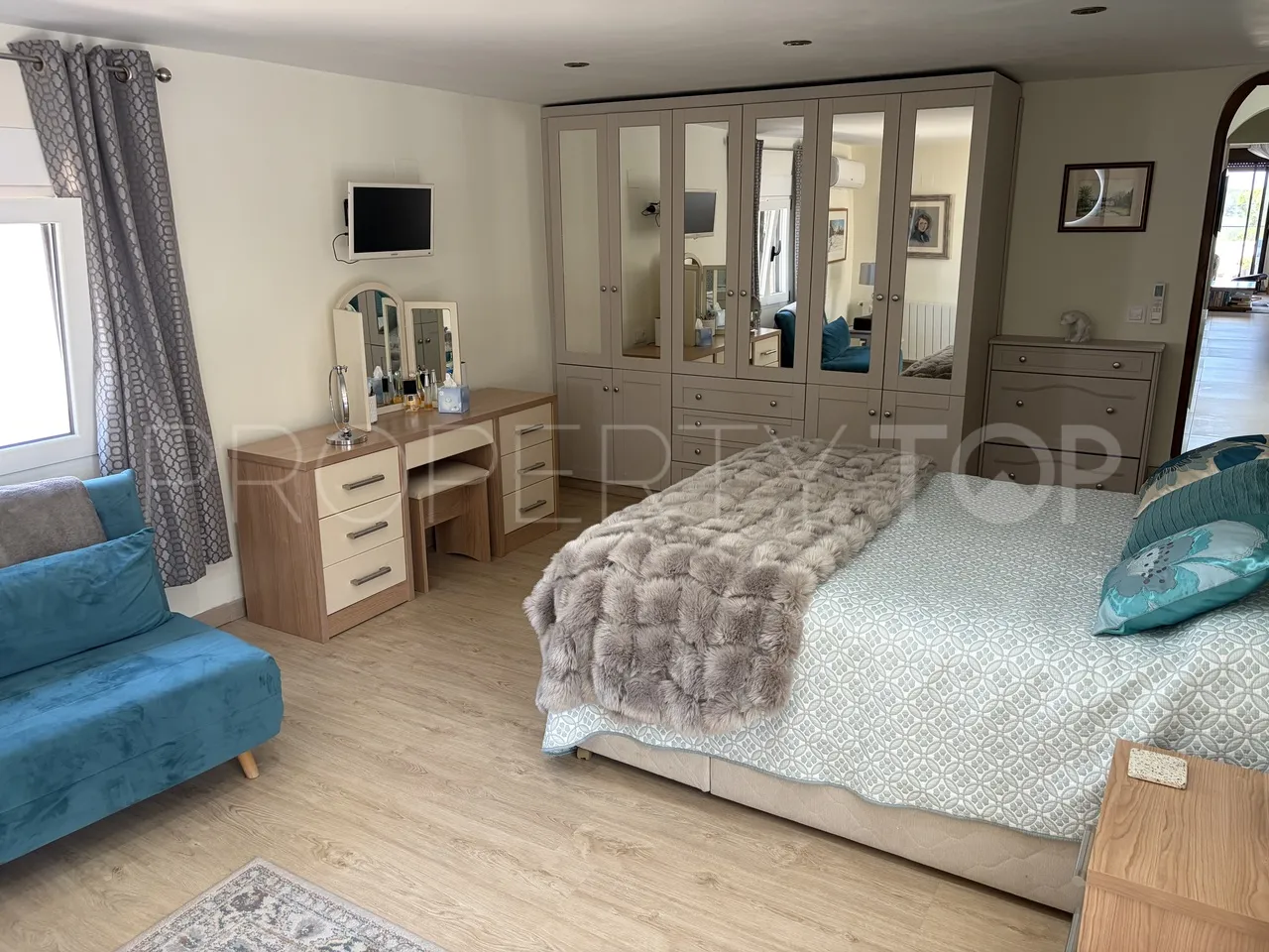 Villa con 4 dormitorios en venta en Pilar de la Horadada