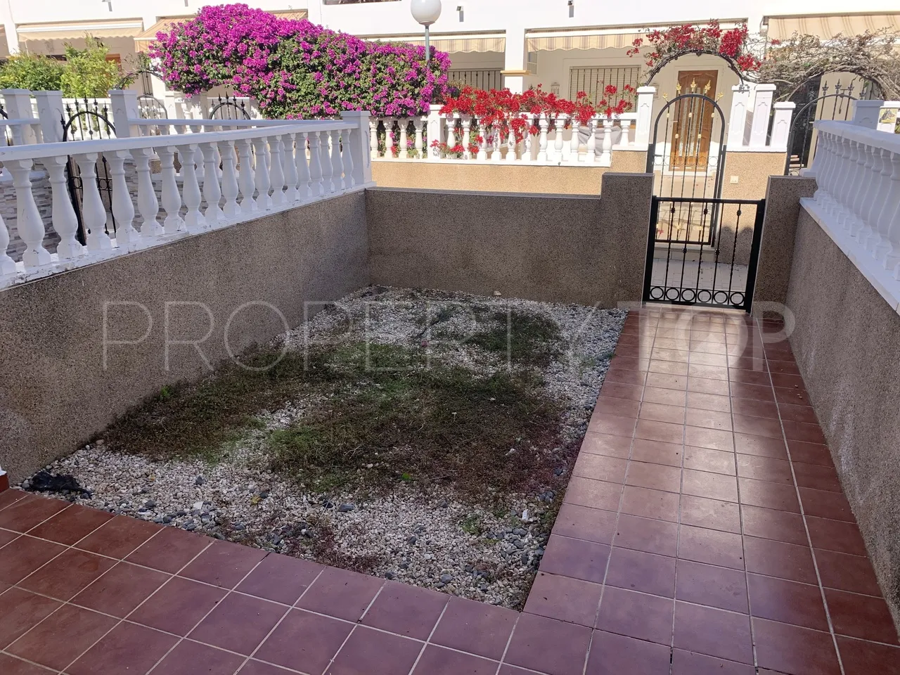 Town house with 2 bedrooms for sale in Punta Prima