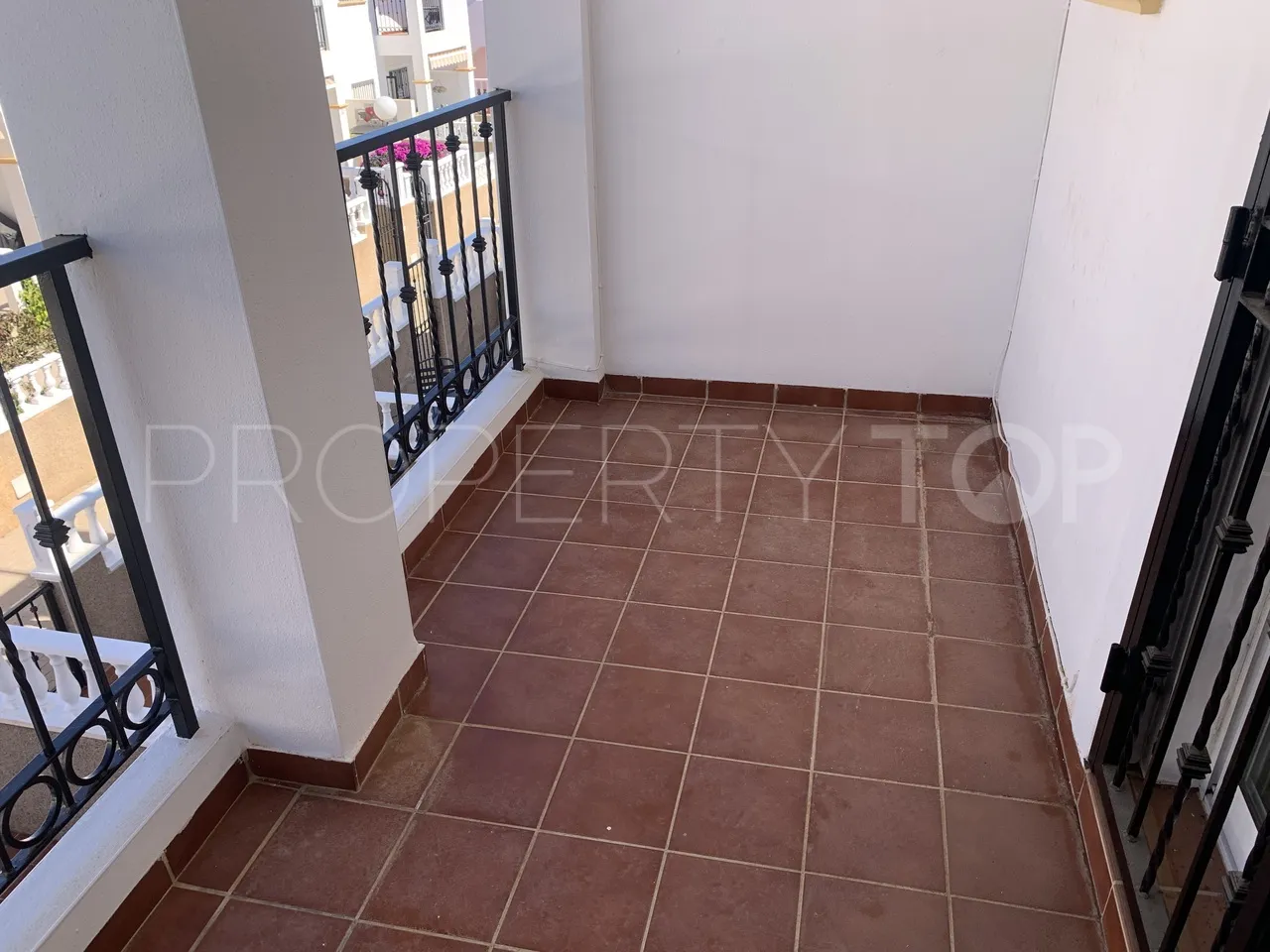 Town house with 2 bedrooms for sale in Punta Prima