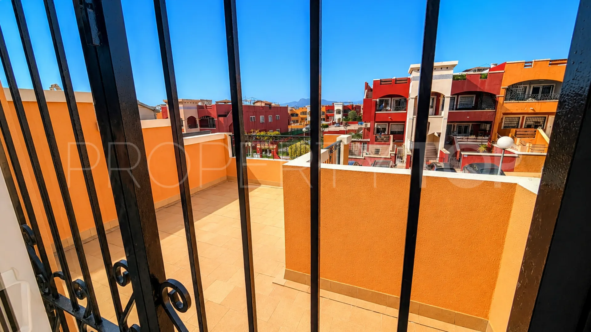 Los Altos de Marbella, adosado con 3 dormitorios en venta