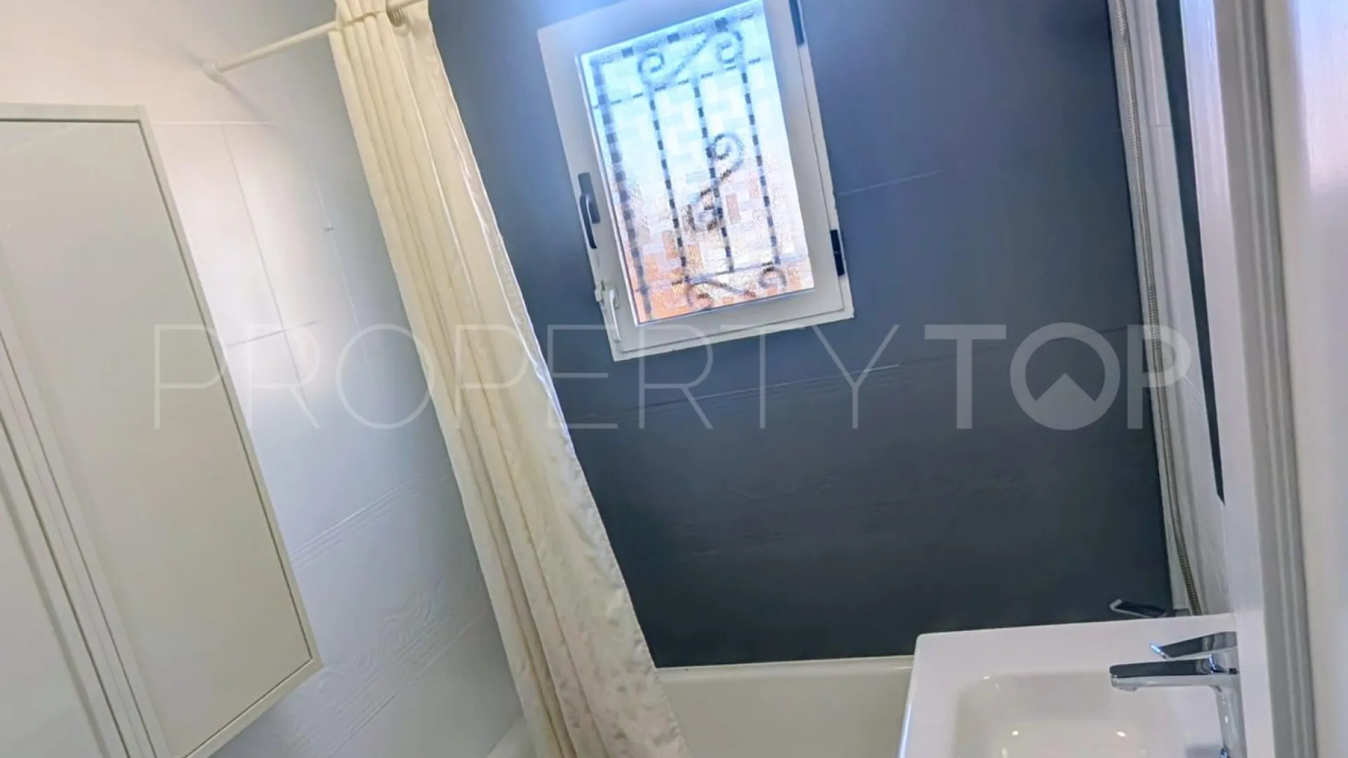 Los Altos de Marbella, adosado con 3 dormitorios en venta