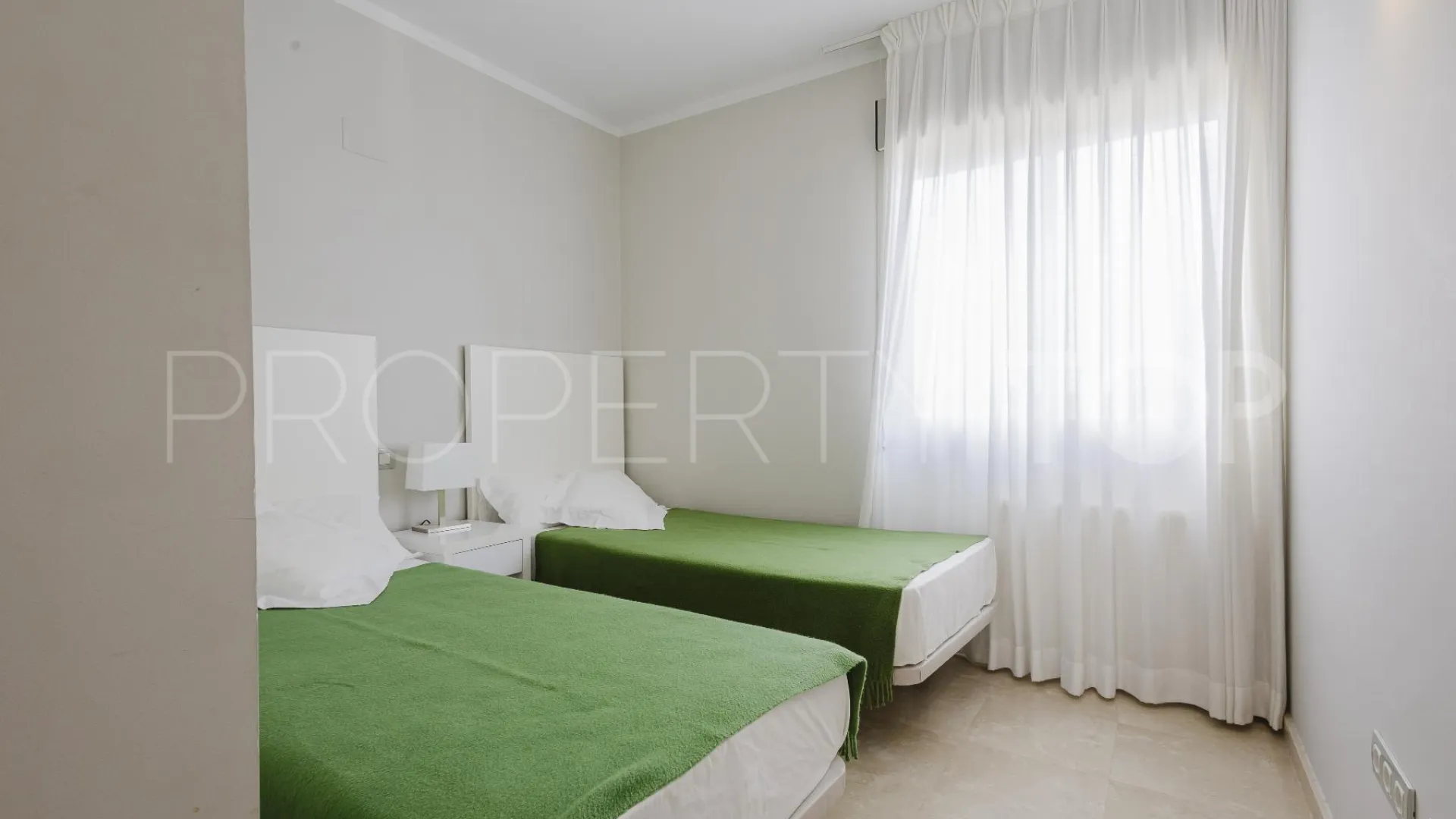 Apartamento en venta con 2 dormitorios en Las Colinas Golf