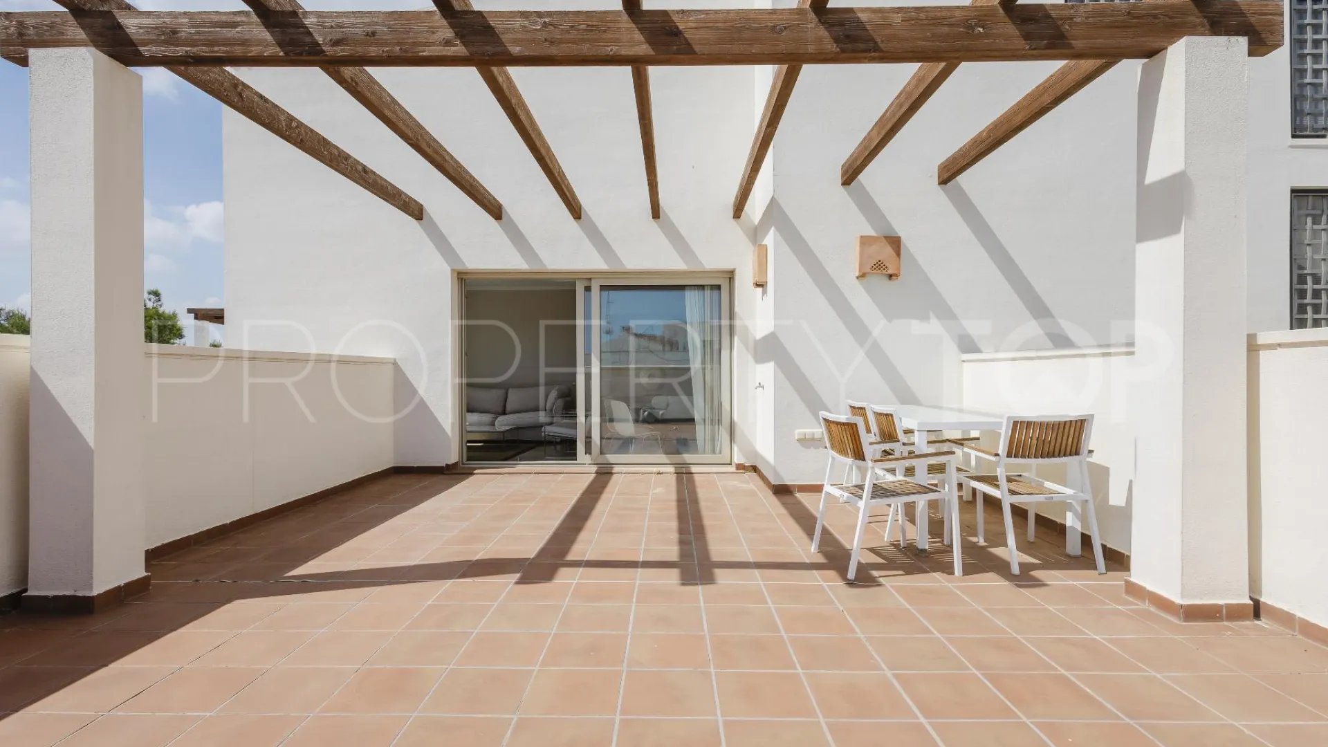 Apartamento en venta con 2 dormitorios en Las Colinas Golf