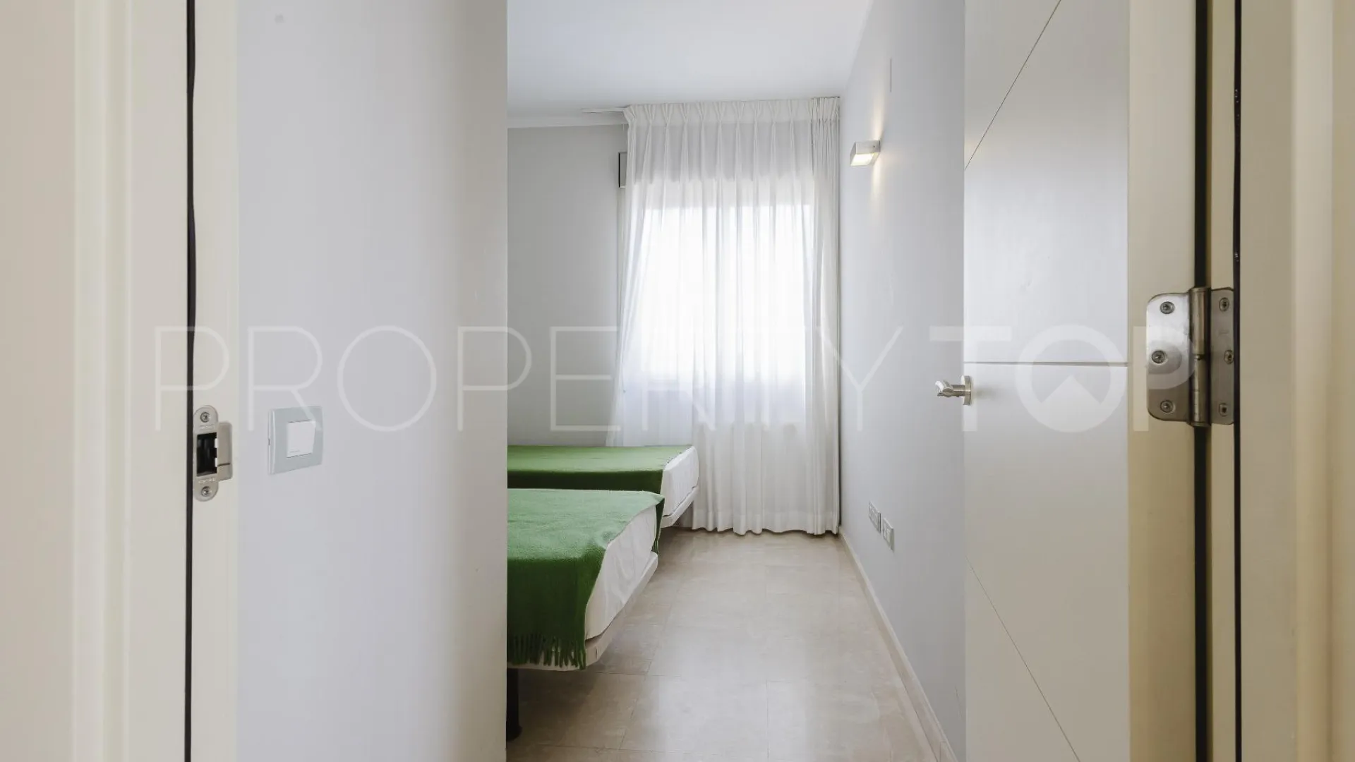 Apartamento en venta con 2 dormitorios en Las Colinas Golf