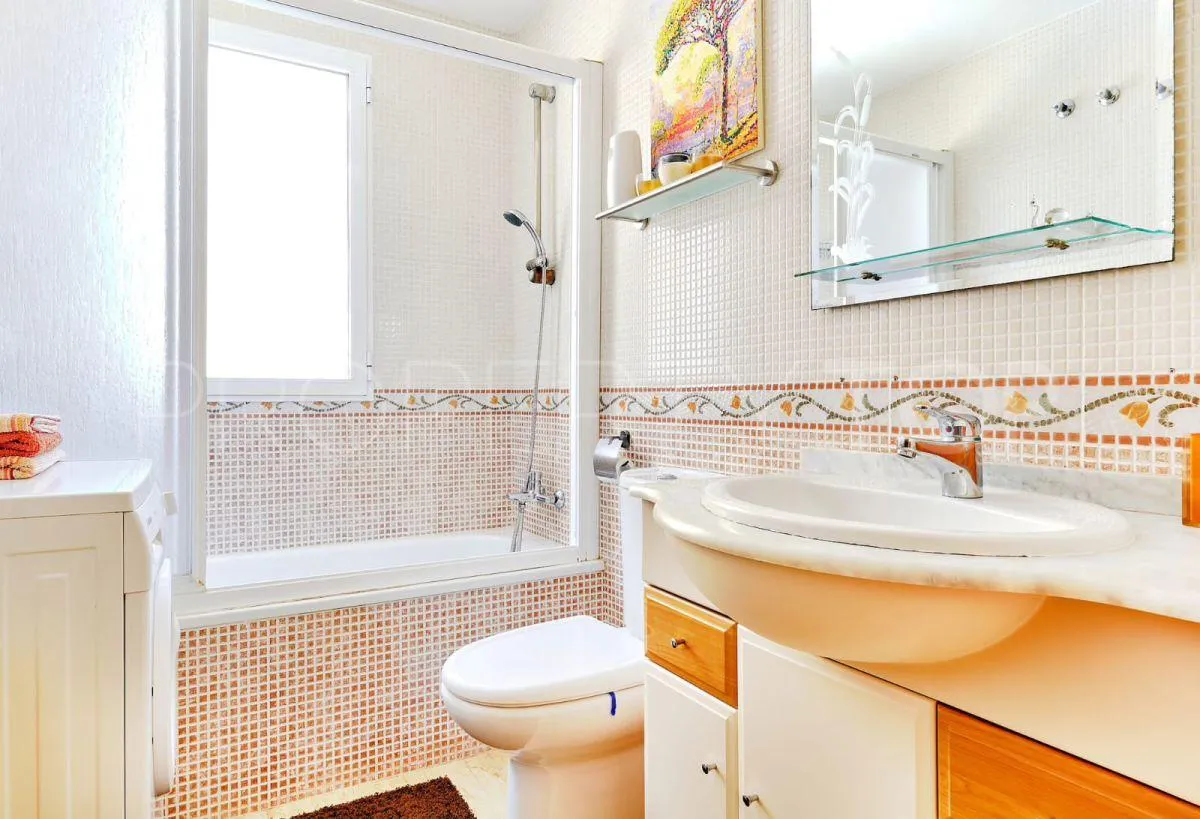Apartamento a la venta en Villamartin con 3 dormitorios