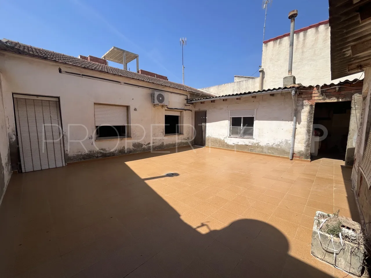 For sale town house with 3 bedrooms in Algorfa