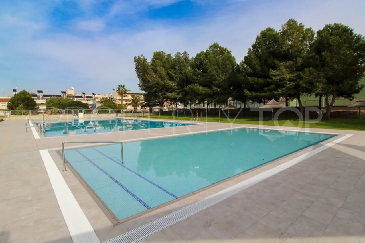 Algorfa, adosado a la venta