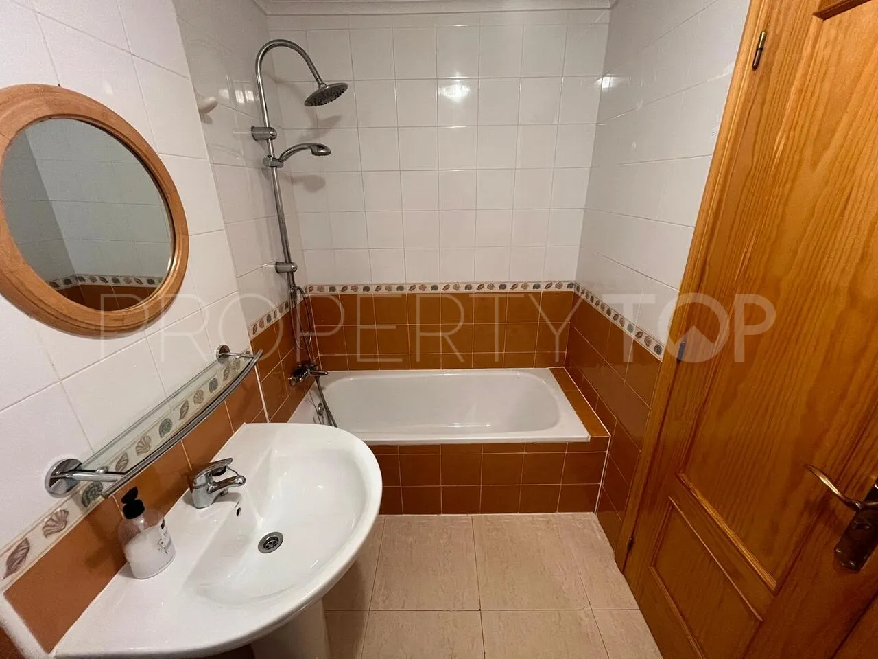 Buy apartment with 2 bedrooms in Algorfa