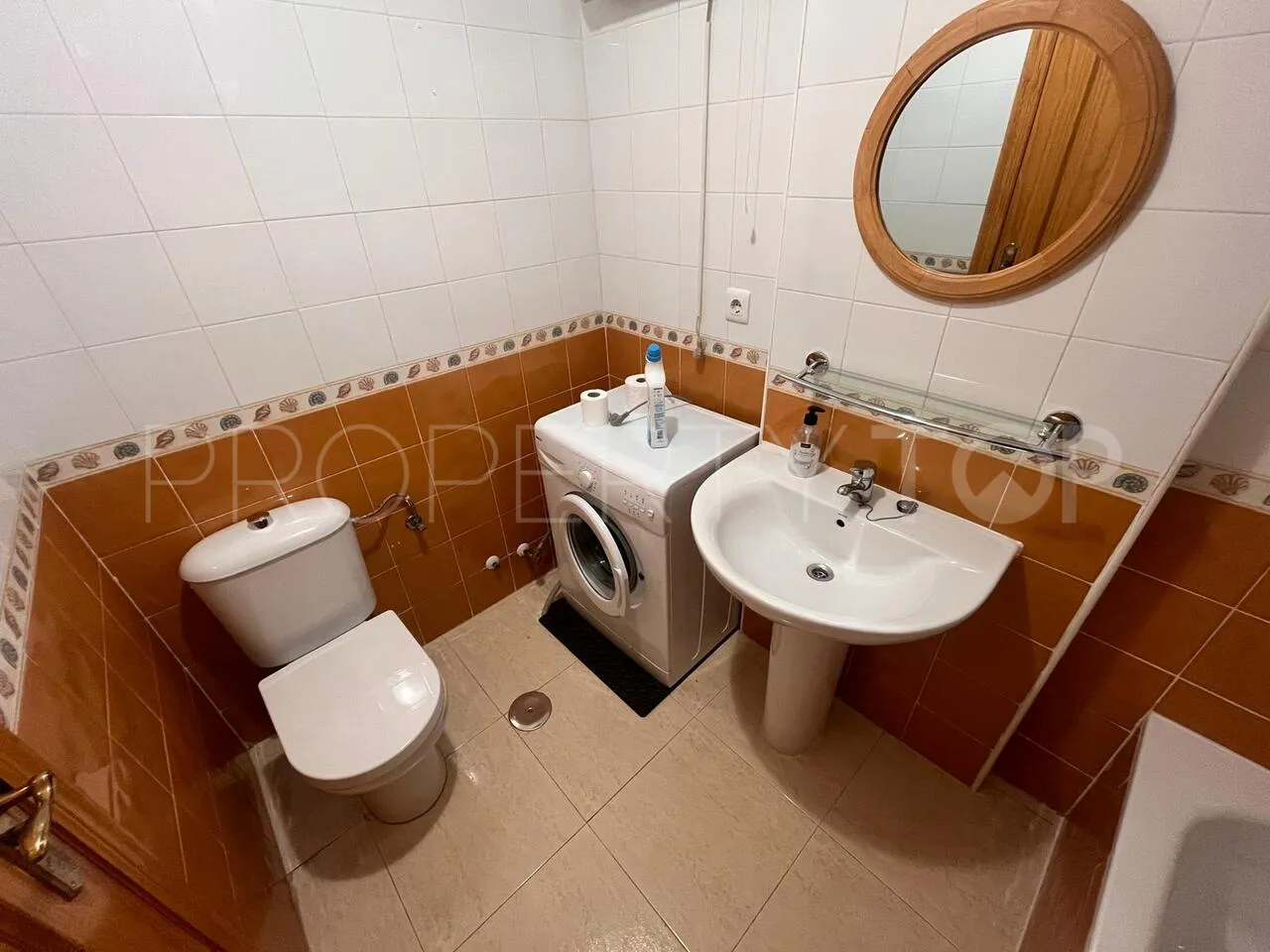 Buy apartment with 2 bedrooms in Algorfa