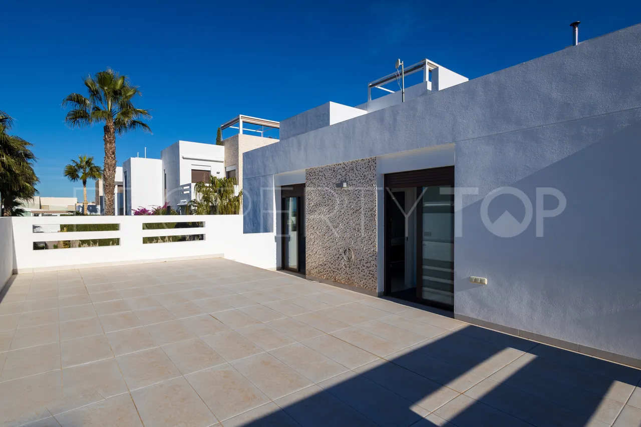 For sale villa with 3 bedrooms in La Finca Golf