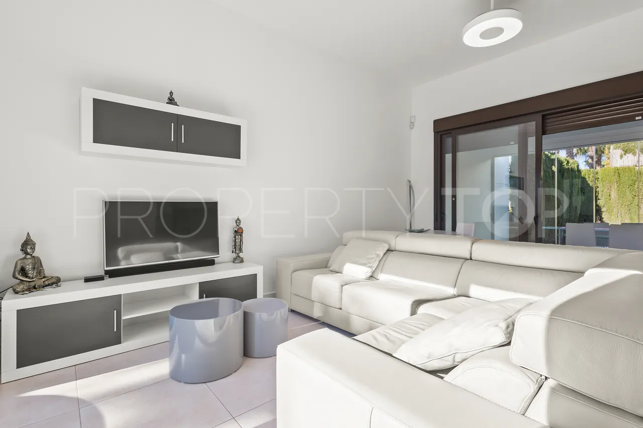 For sale villa with 3 bedrooms in La Finca Golf