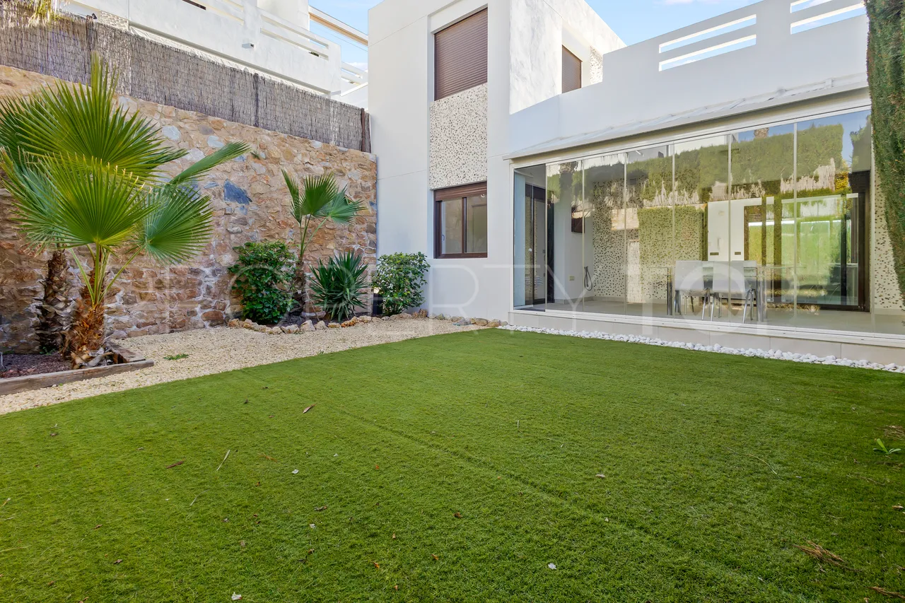 For sale villa with 3 bedrooms in La Finca Golf
