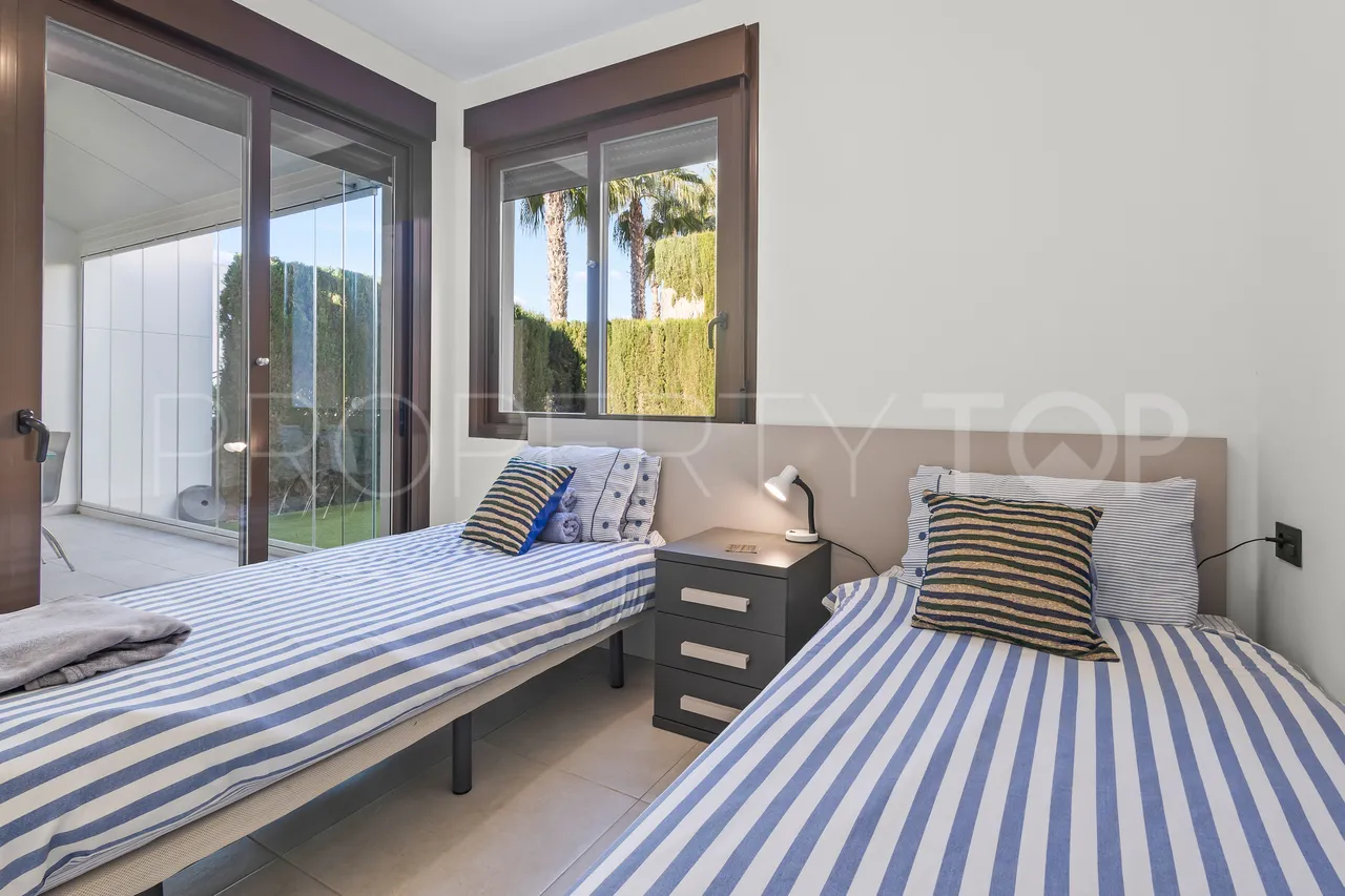For sale villa with 3 bedrooms in La Finca Golf